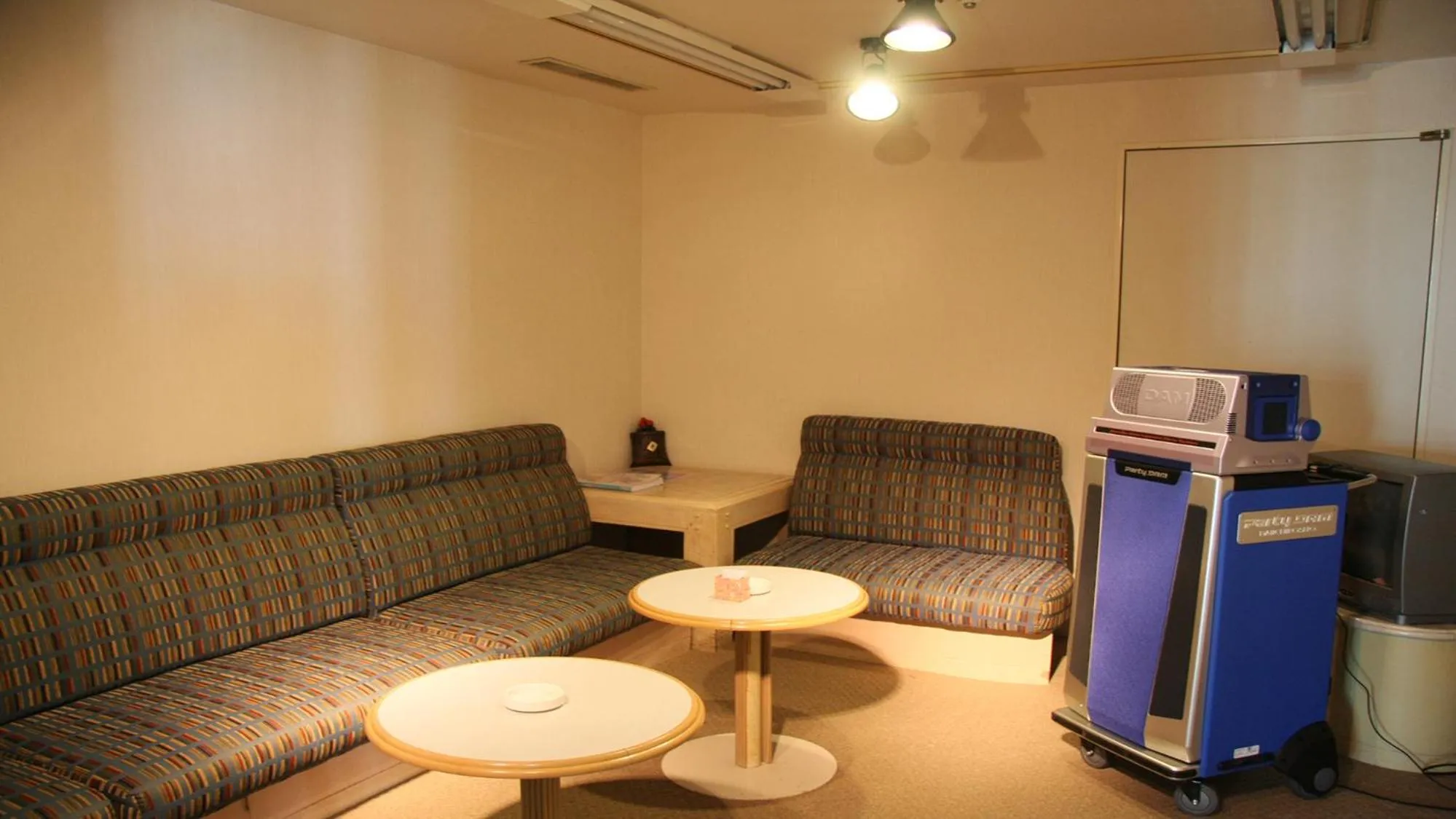 Karaoke in Irago Resort & Convention Hotel