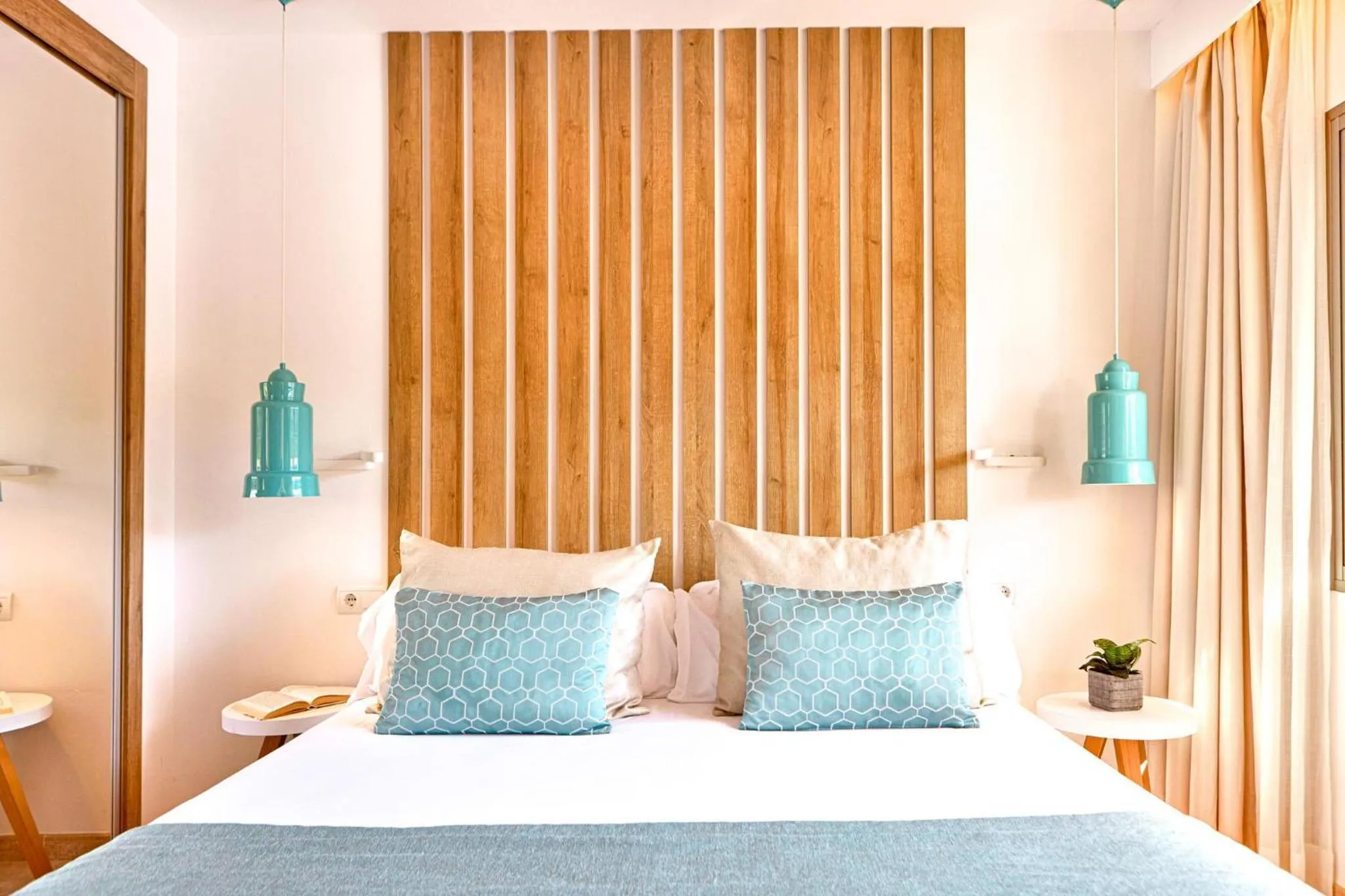 Photo of the whole room, Bed in Zafiro Palmanova