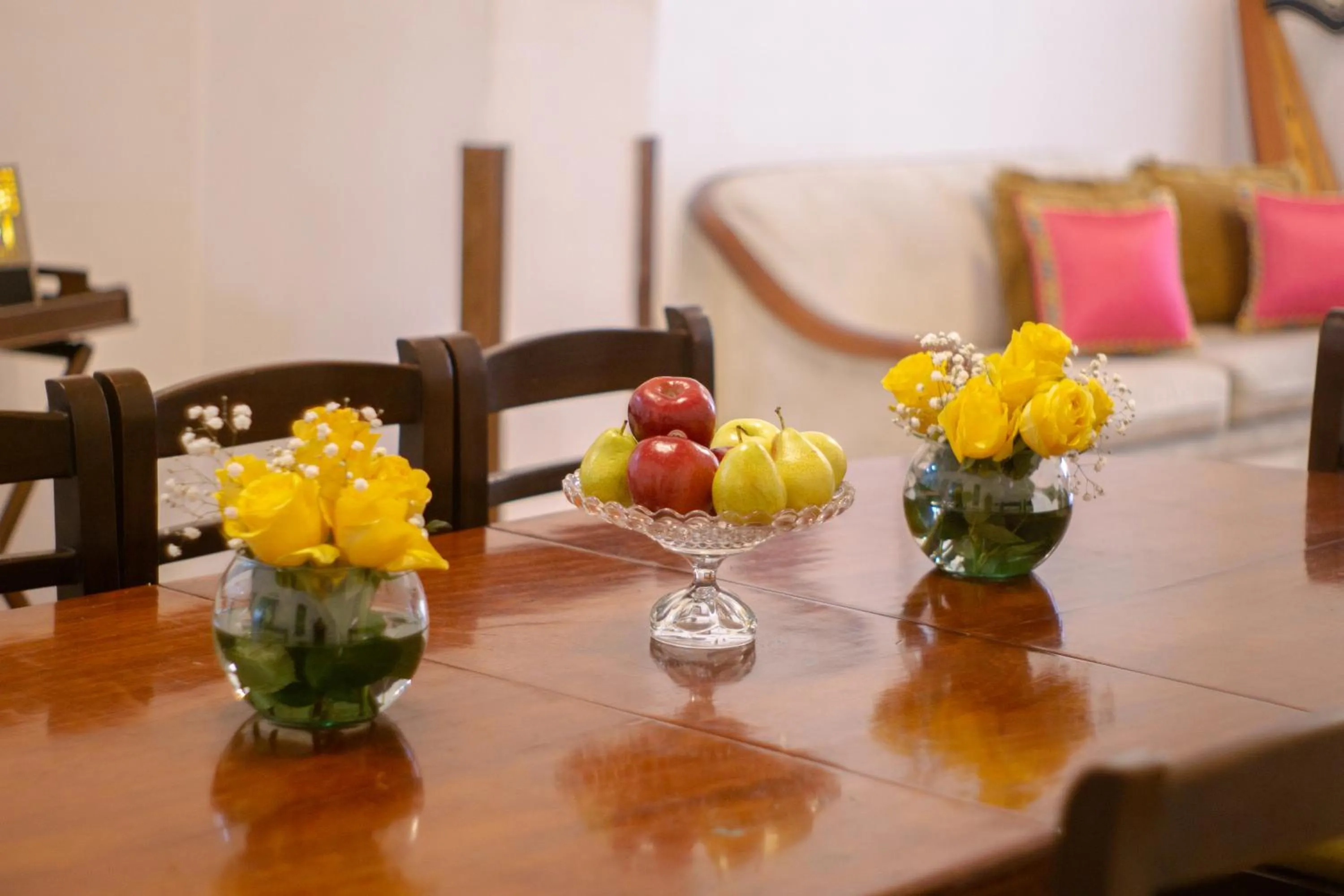 Dining area in Casa Balthazar Hostel