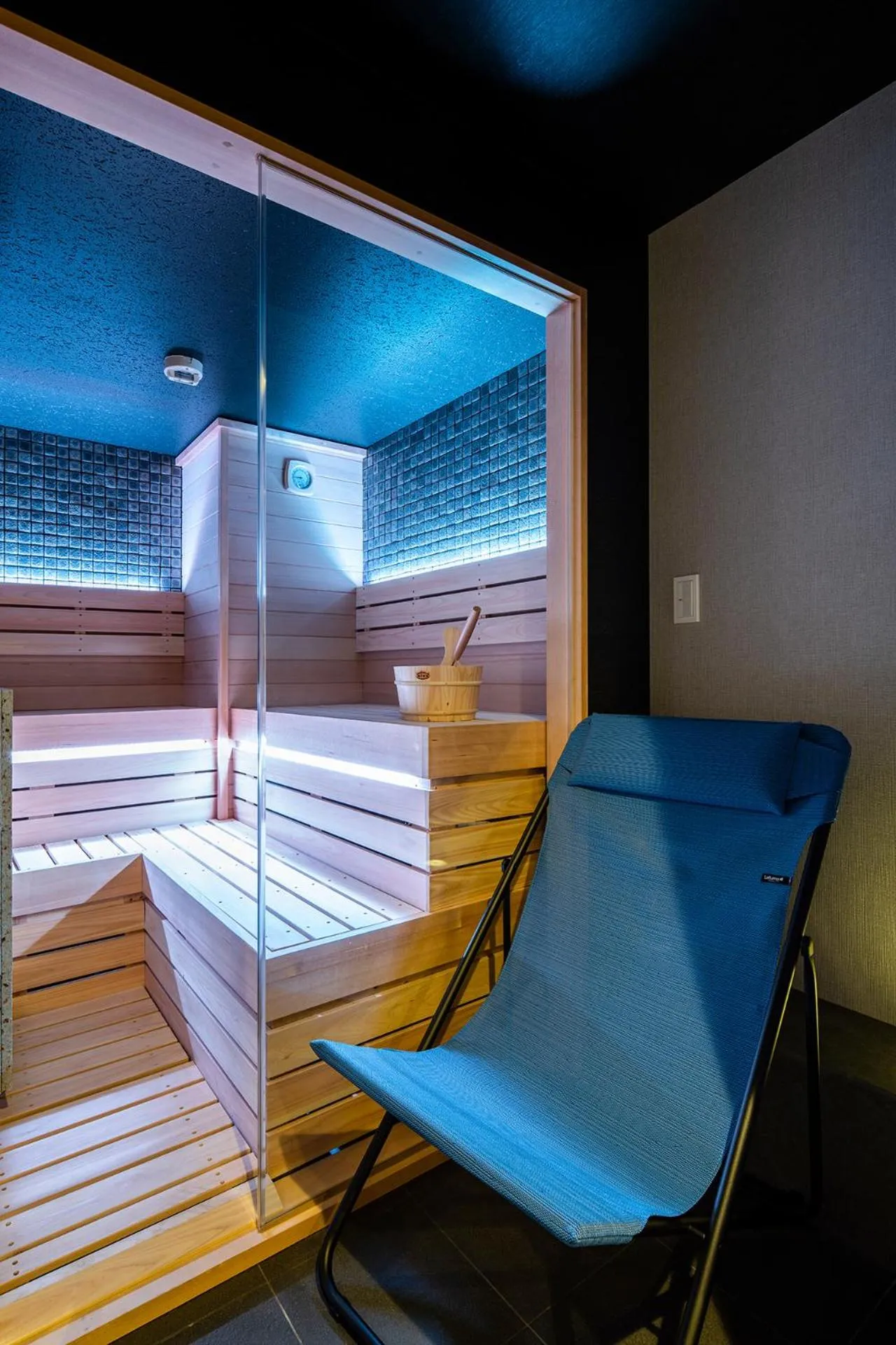 Sauna, Bed in Section L Tsukiji