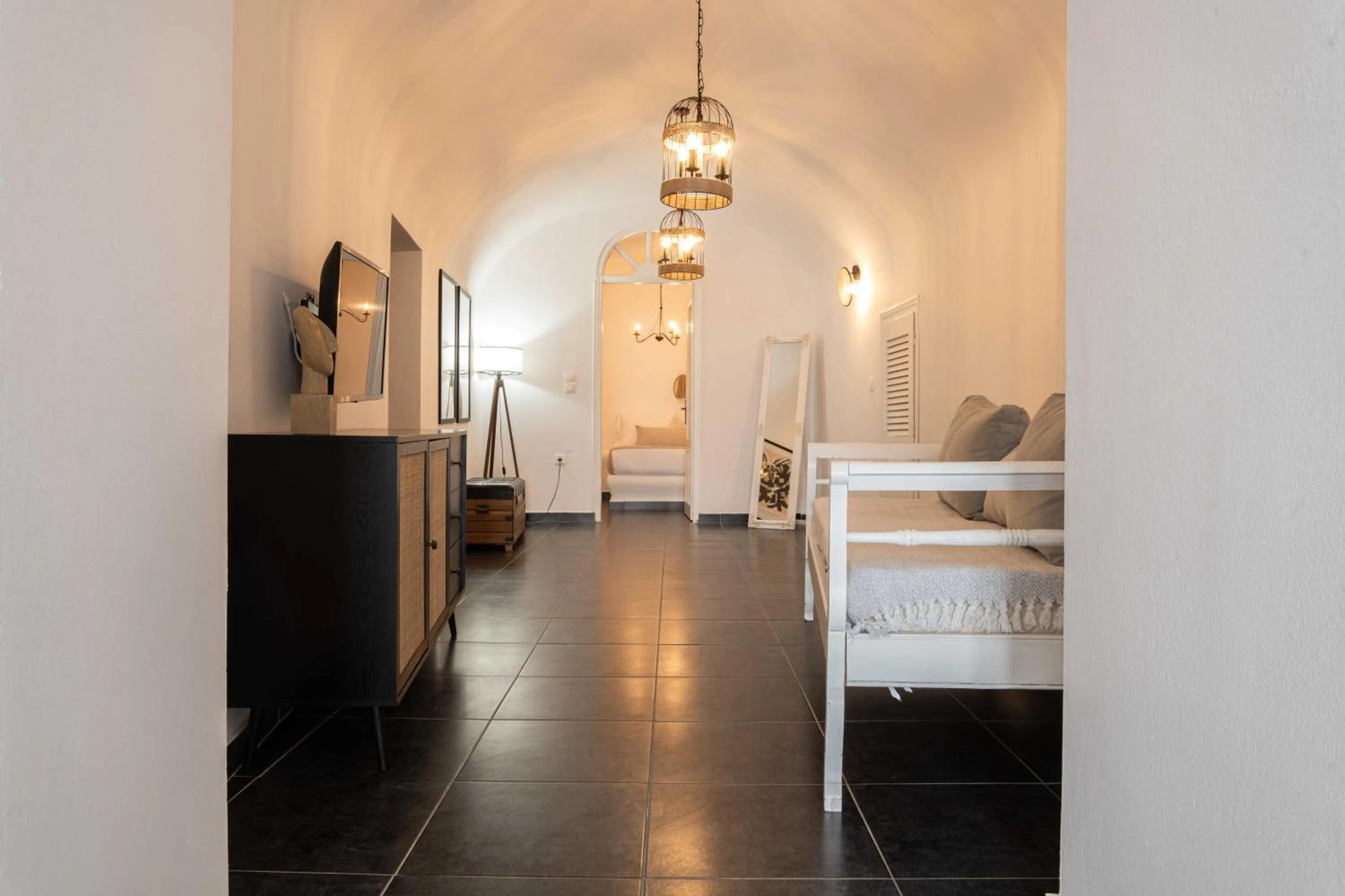 Photo of the whole room, Bed in La Roka, Cliffside Memories