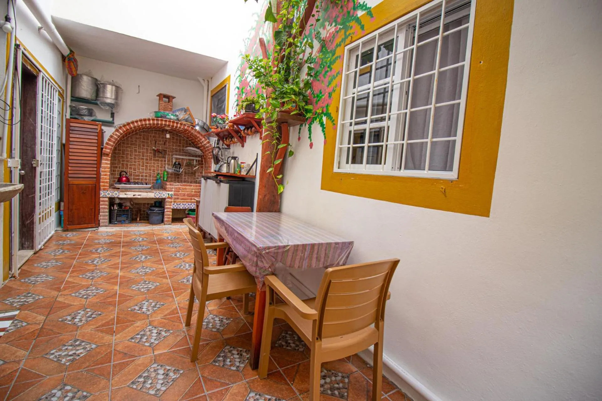 La Casa Del Almendro