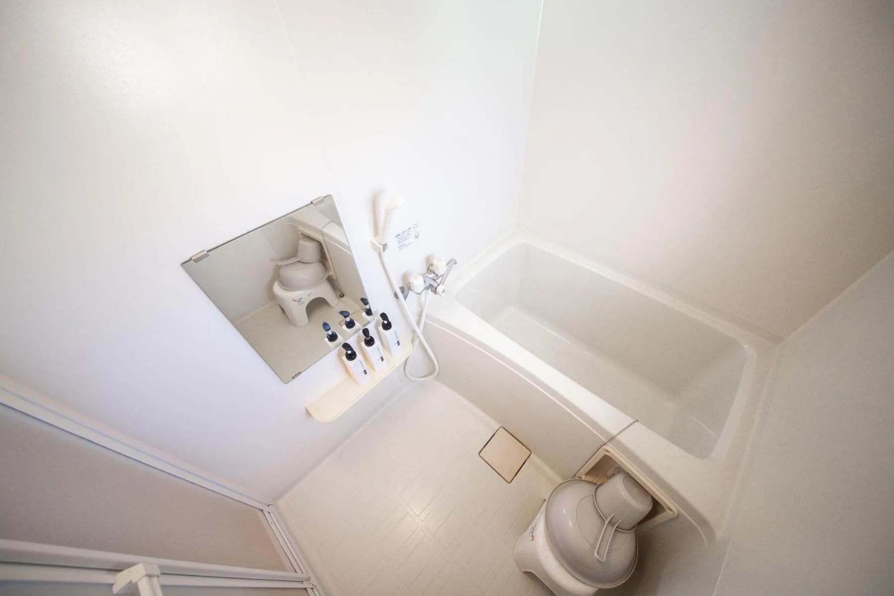 Sumiyoshi House Room B