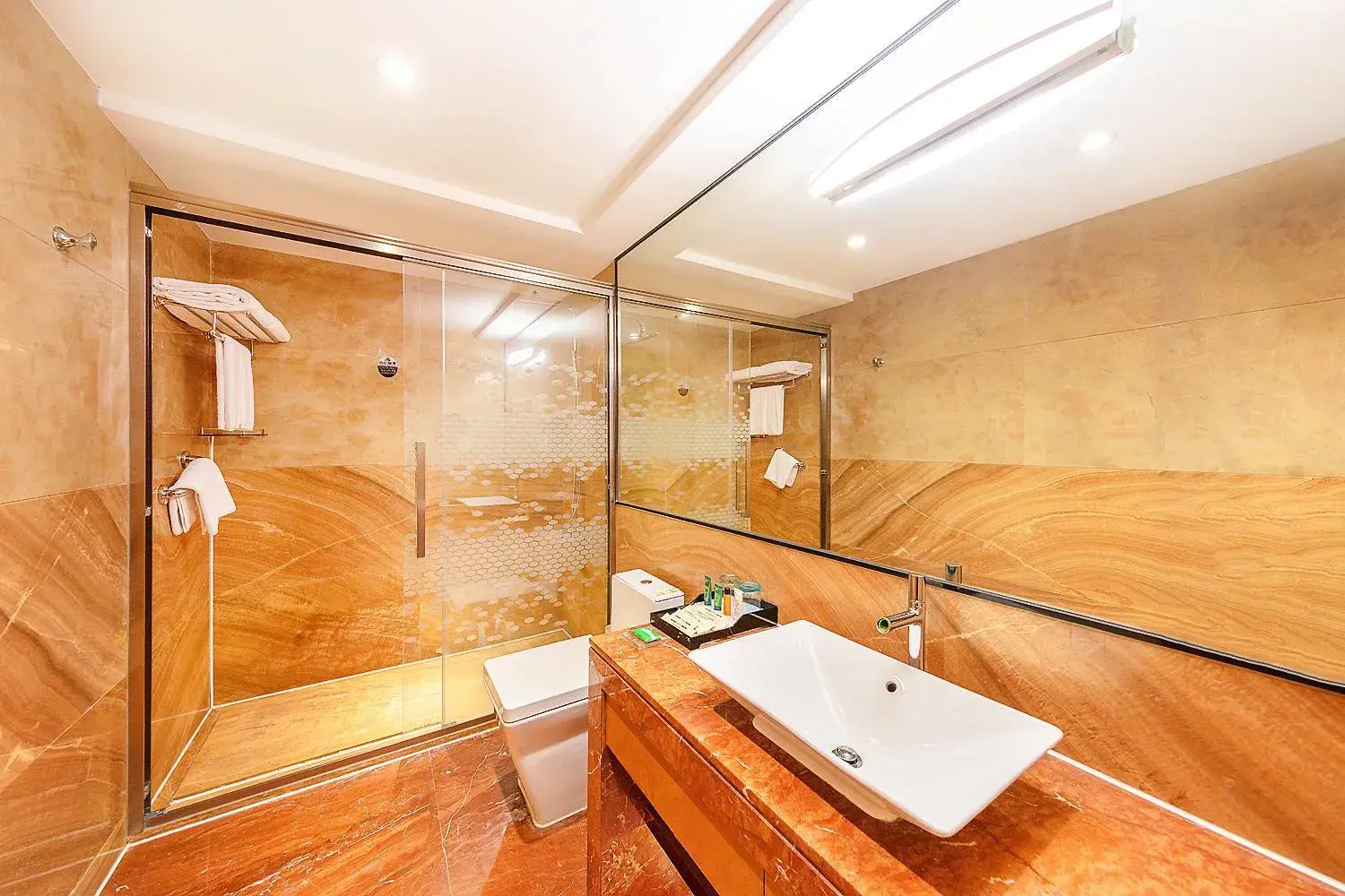 Superior Double Room in Hampton by Hilton Zhuhai Gongbei Port Superior Double Room in Hampton by Hilton Zhuhai Gongbei Port