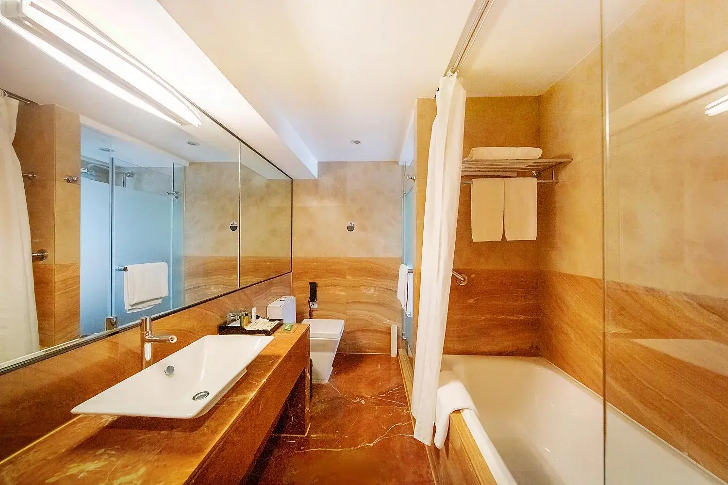 Family Suite in Hampton by Hilton Zhuhai Gongbei Port Family Suite in Hampton by Hilton Zhuhai Gongbei Port