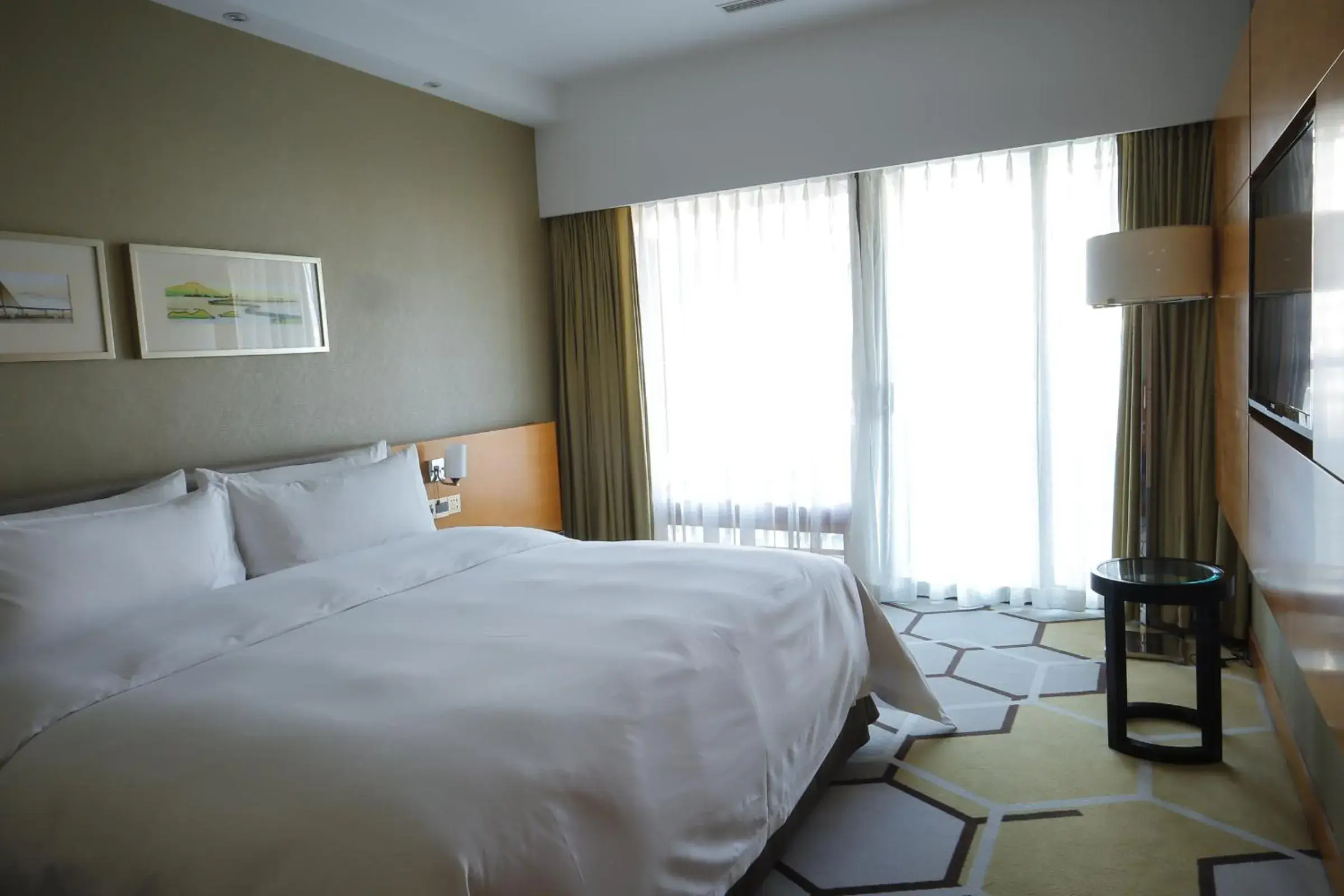 Bed in Hampton by Hilton Zhuhai Gongbei Port Bed in Hampton by Hilton Zhuhai Gongbei Port