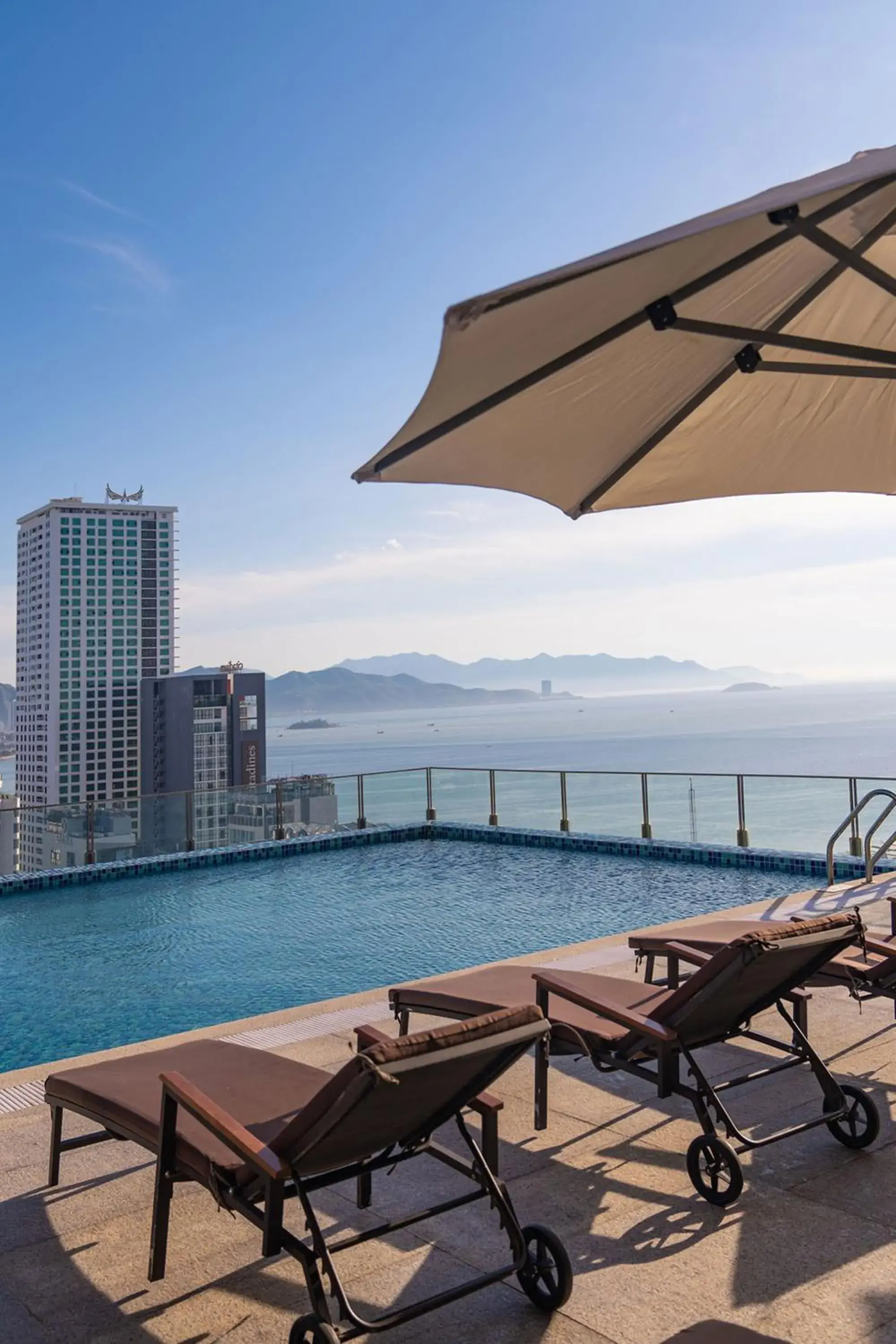 Swimming pool in Green Beach Hotel Nha Trang Swimming pool in Green Beach Hotel Nha Trang