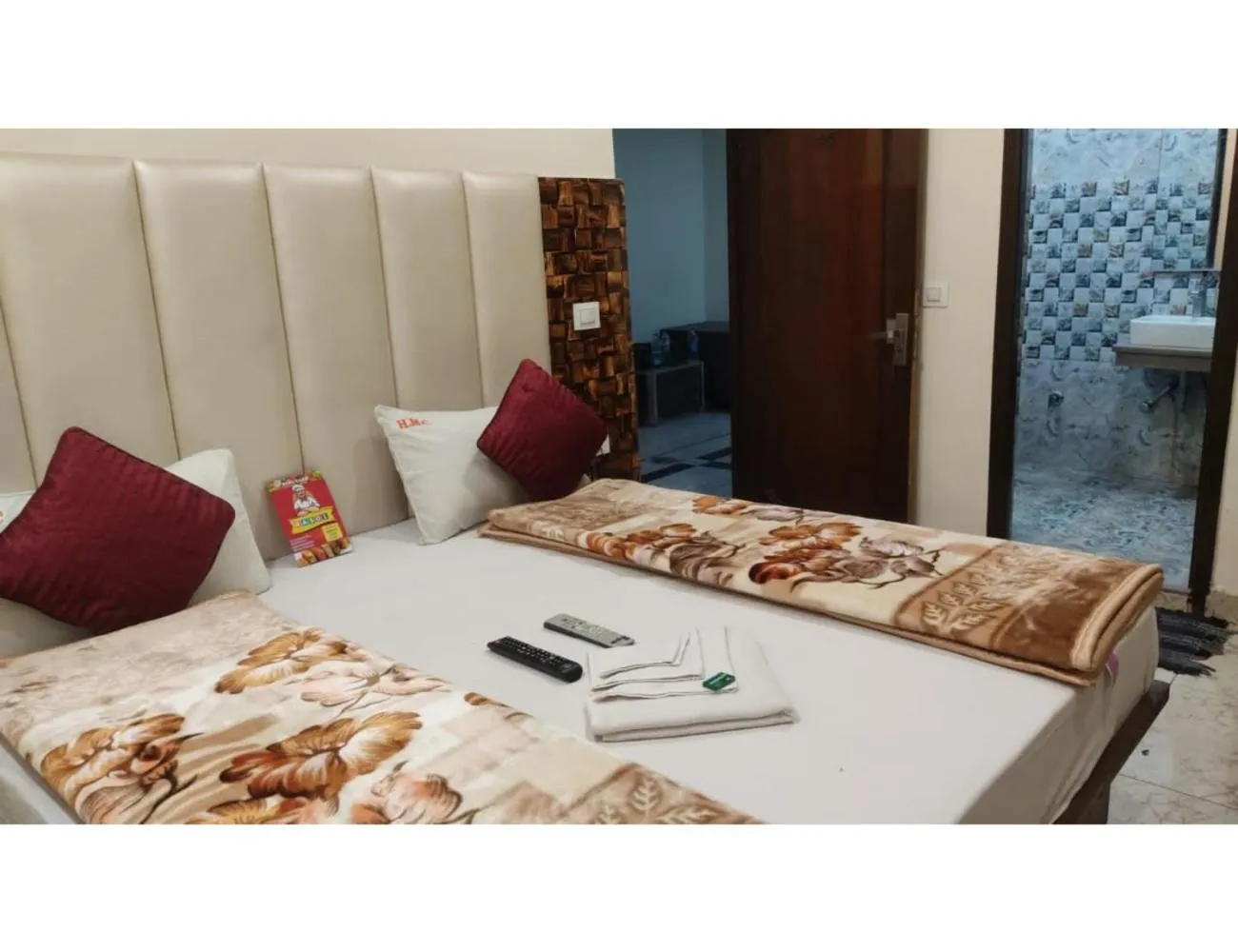 Bed in Hotel Mayur Classic, Ludhiana