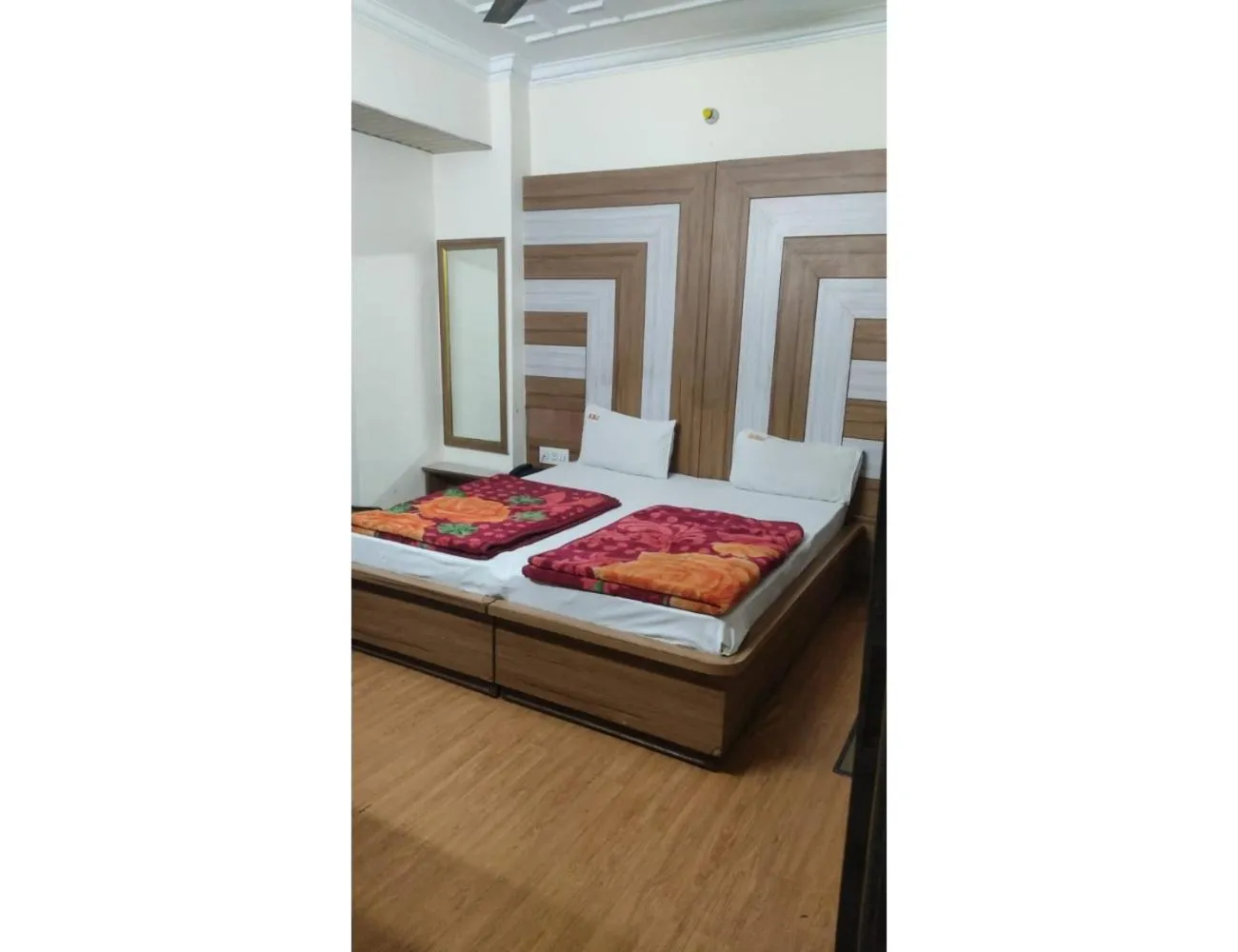Bed in Hotel Mayur Classic, Ludhiana