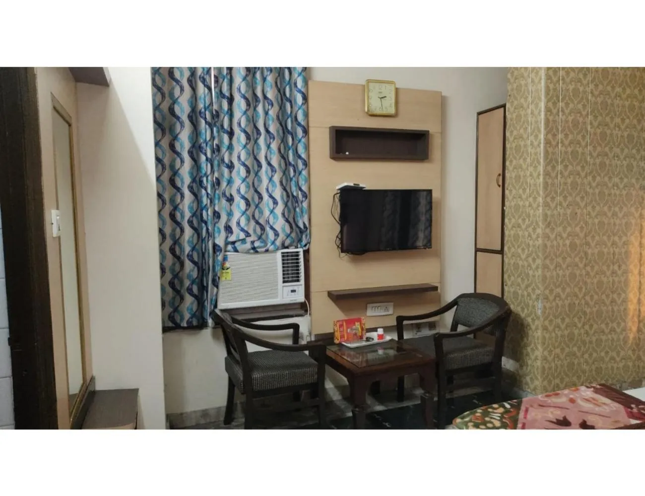 TV and multimedia in Hotel Mayur Classic, Ludhiana