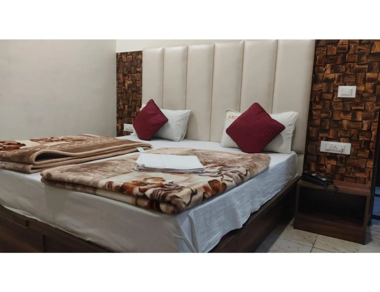 Bedroom, Bed in Hotel Mayur Classic, Ludhiana