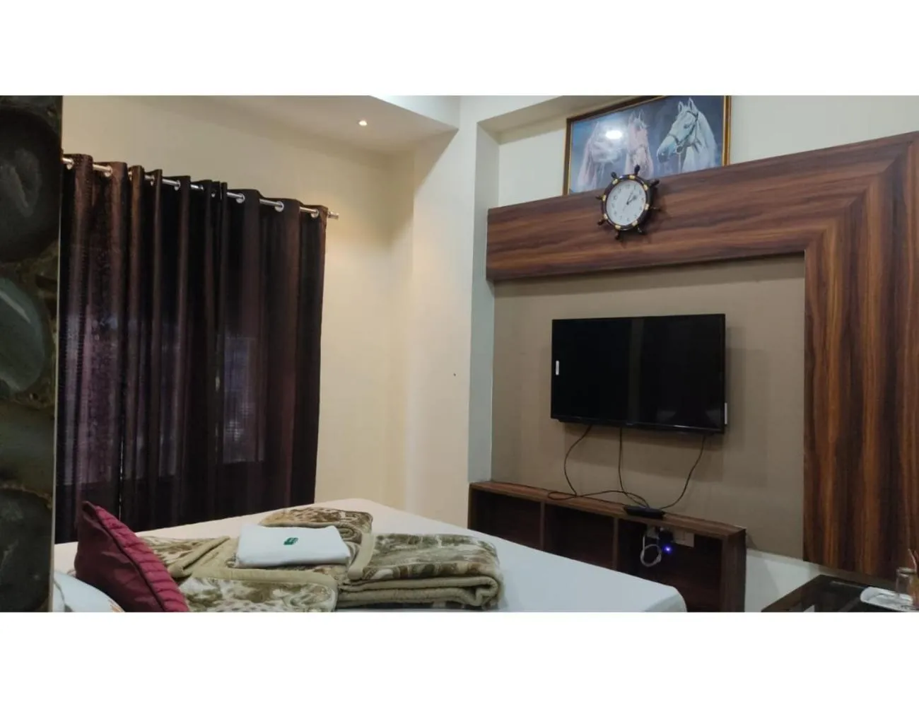 Bed in Hotel Mayur Classic, Ludhiana