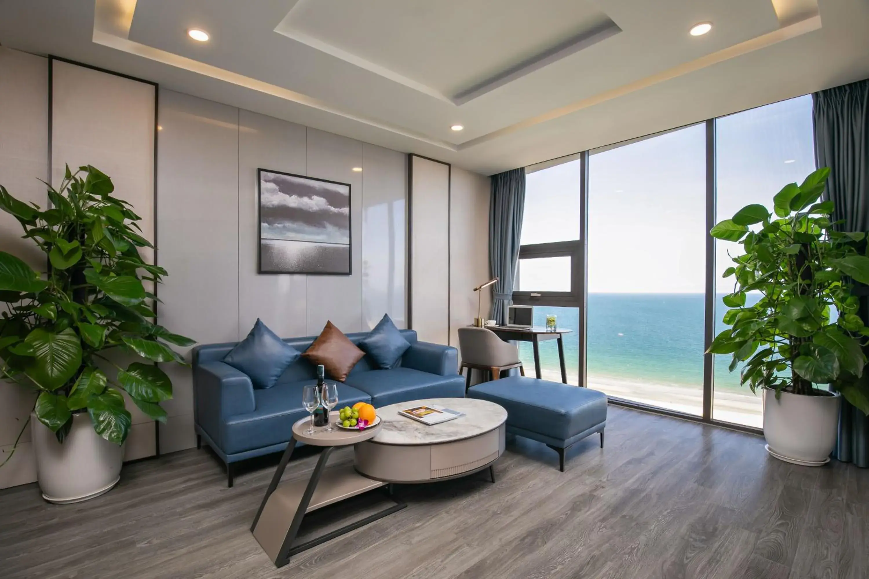 Living room in Mangata Beachfront Hotel - Rooftop Bar Sea View Living room in Mangata Beachfront Hotel - Rooftop Bar Sea View