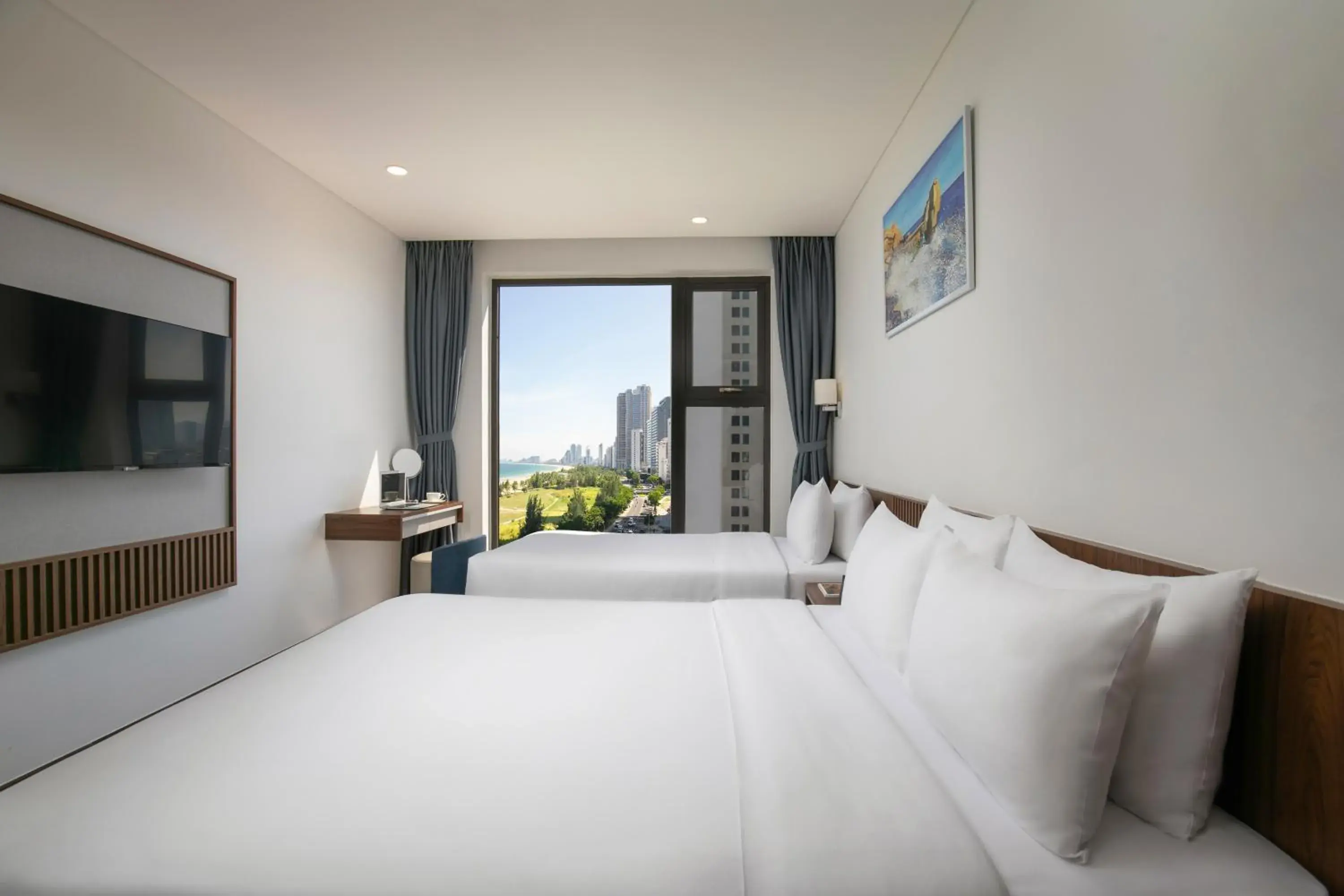 Executive Double or Twin Room with Partial Sea View - High Floor in Mangata Beachfront Hotel - Rooftop Bar Sea View Executive Double or Twin Room with Partial Sea View - High Floor in Mangata Beachfront Hotel - Rooftop Bar Sea View