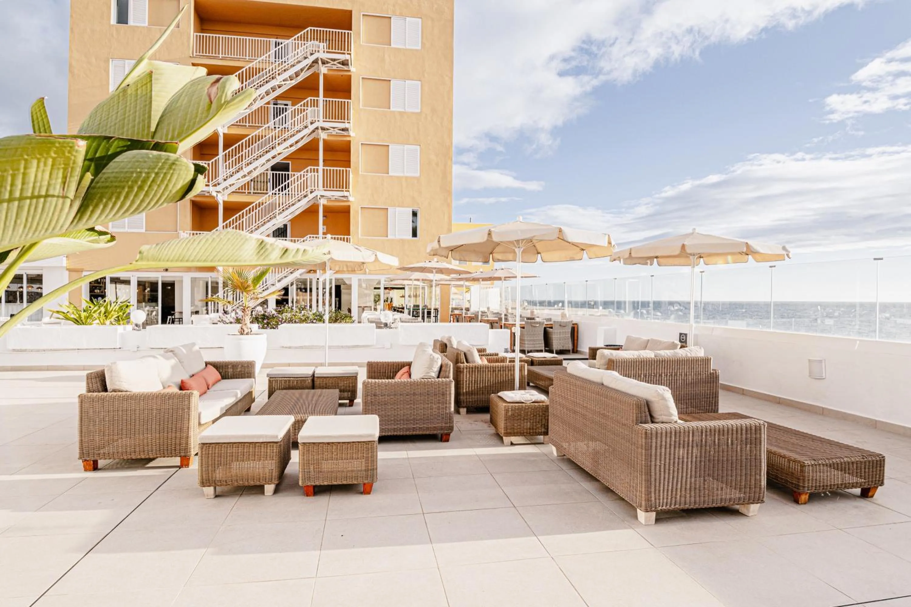 Patio in Atlantic Holiday Hotel