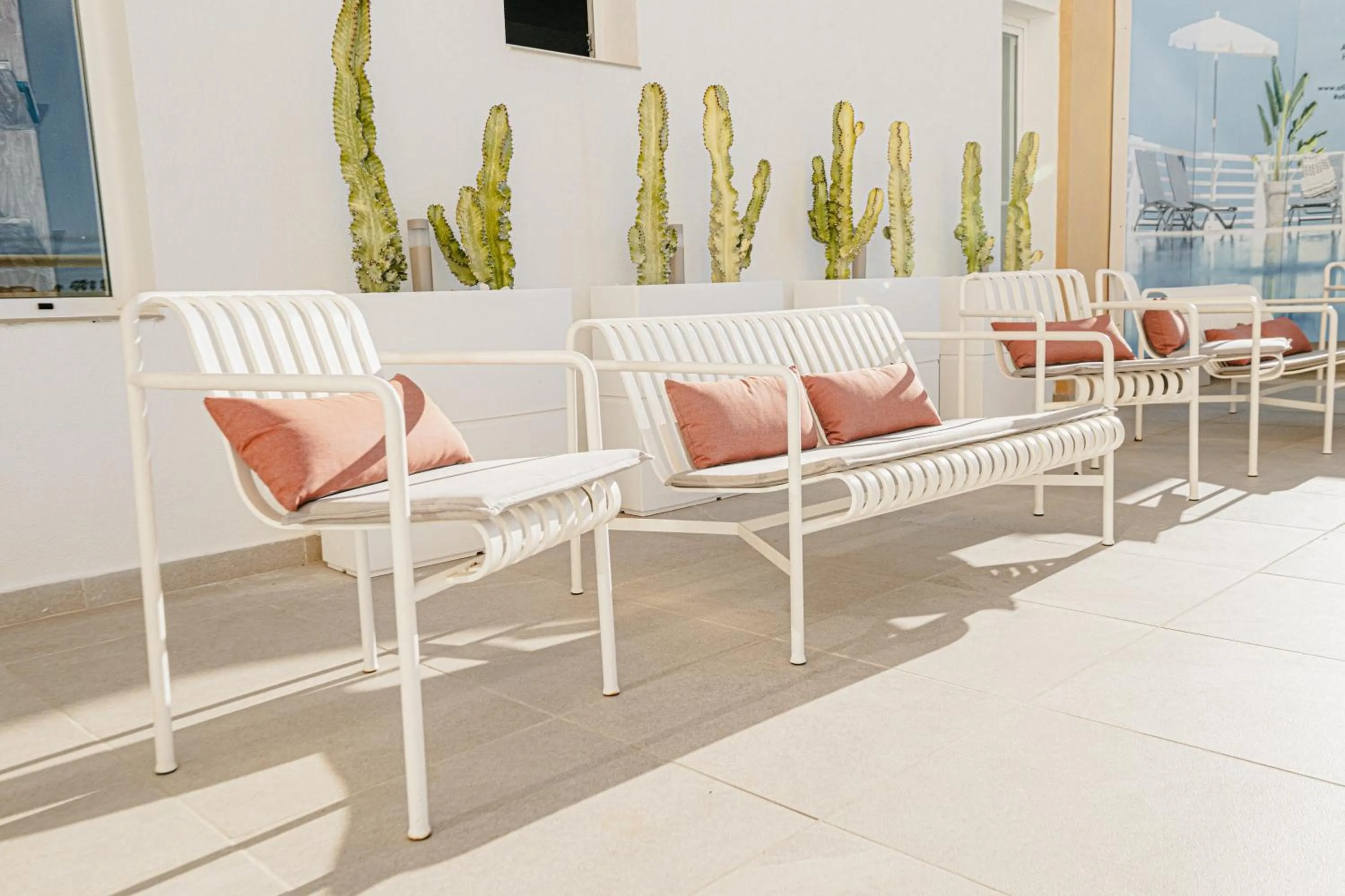 Patio in Atlantic Holiday Hotel