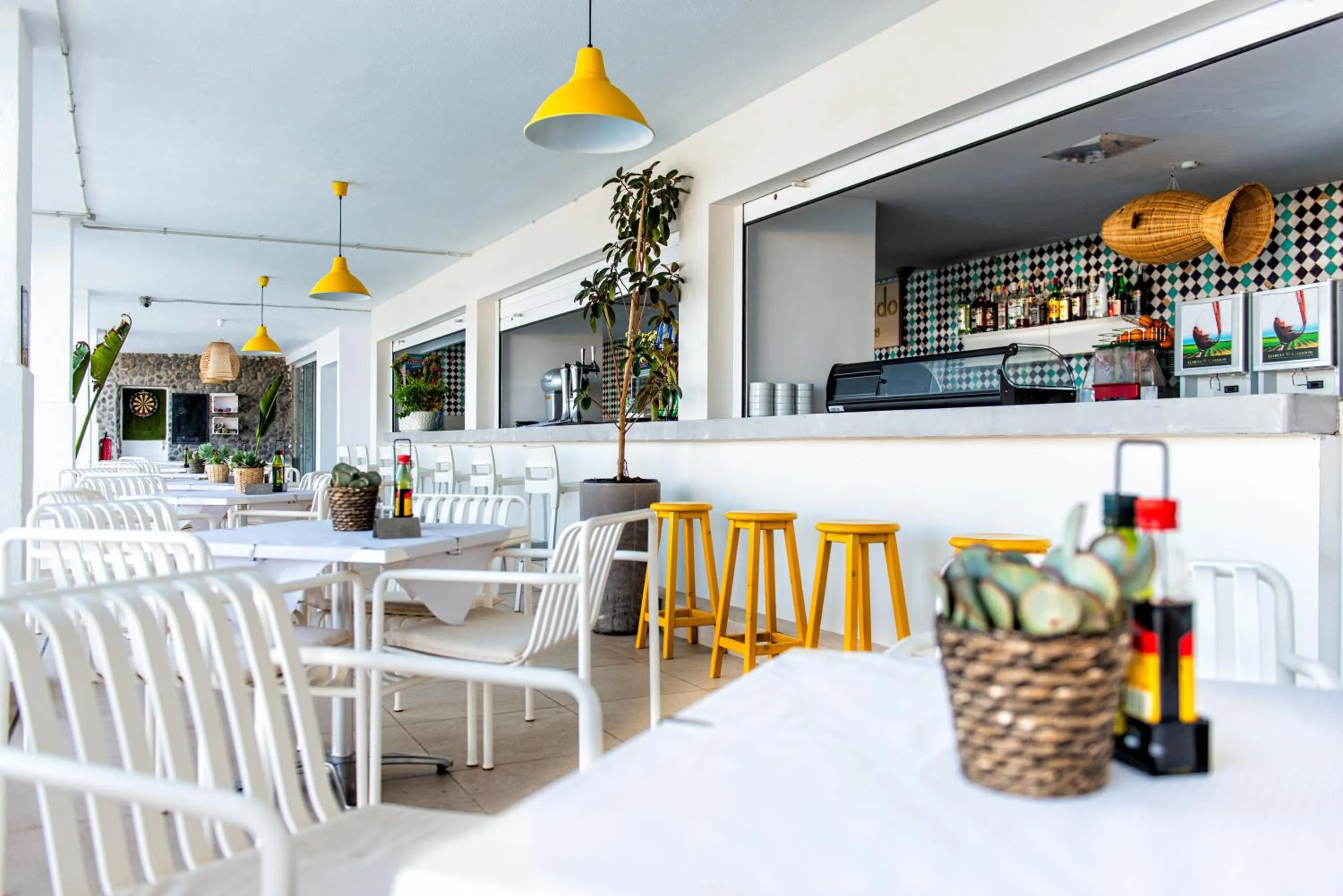 Restaurant/places to eat in Atlantic Holiday Hotel