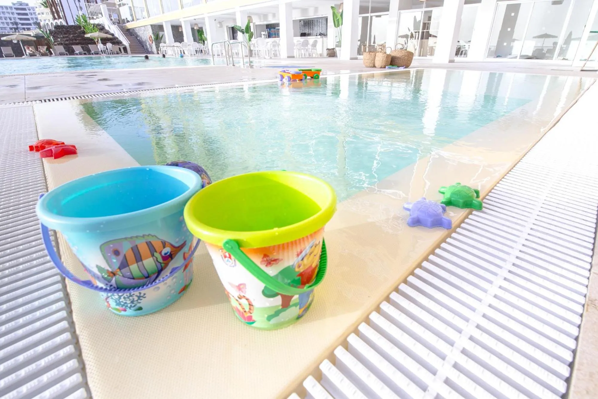 Swimming pool in Atlantic Holiday Hotel