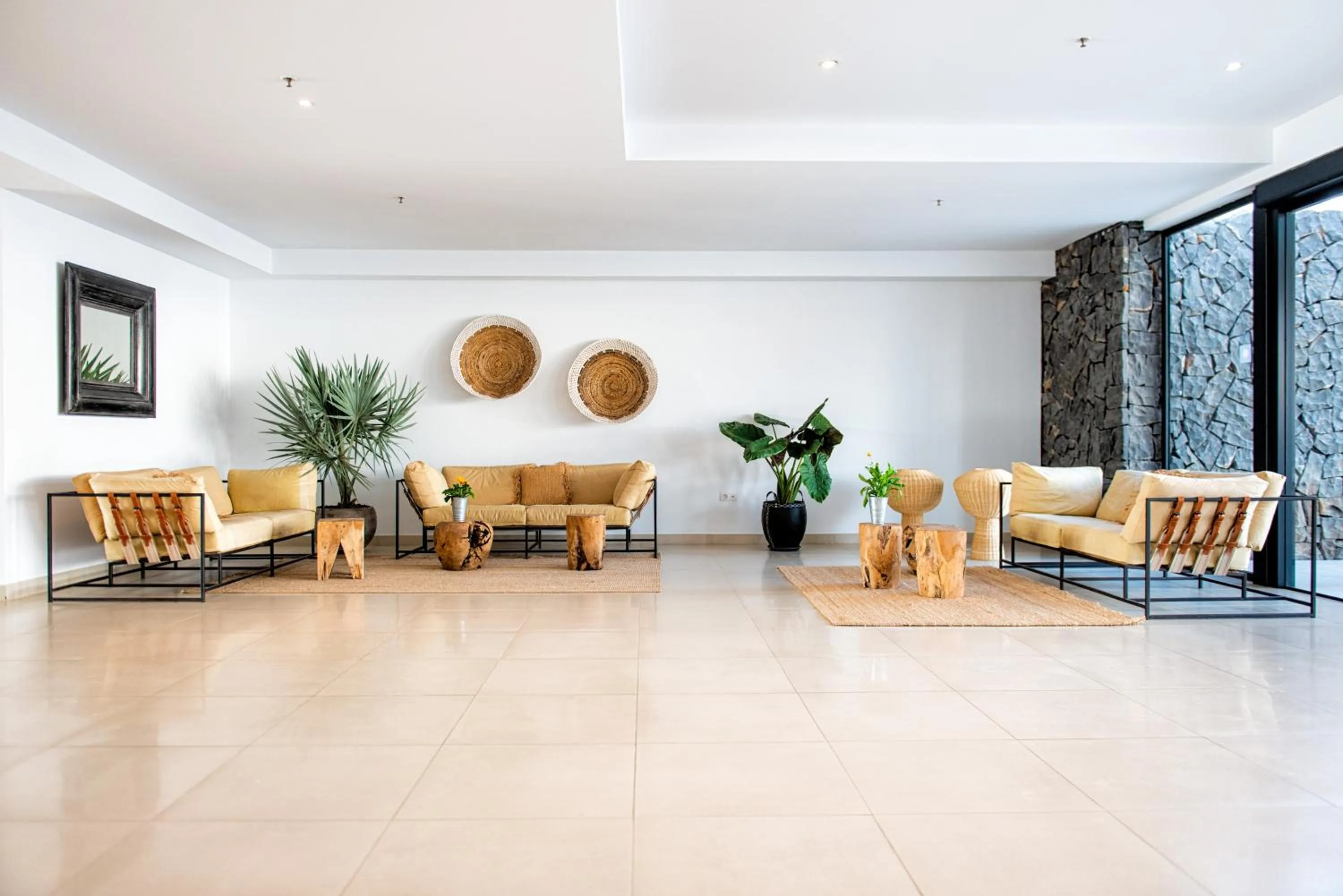 Lobby or reception in Atlantic Holiday Hotel