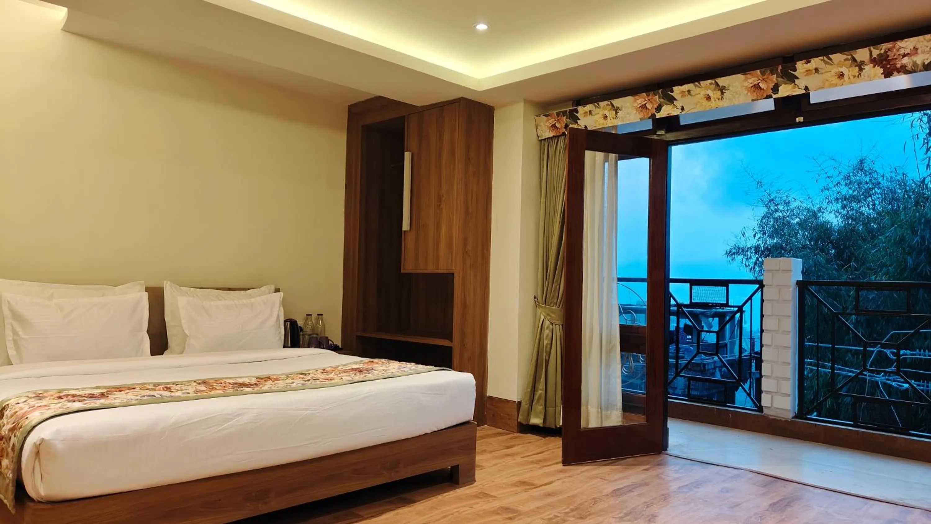 Bedroom, Bed in Mount Polaris Suites & Spa