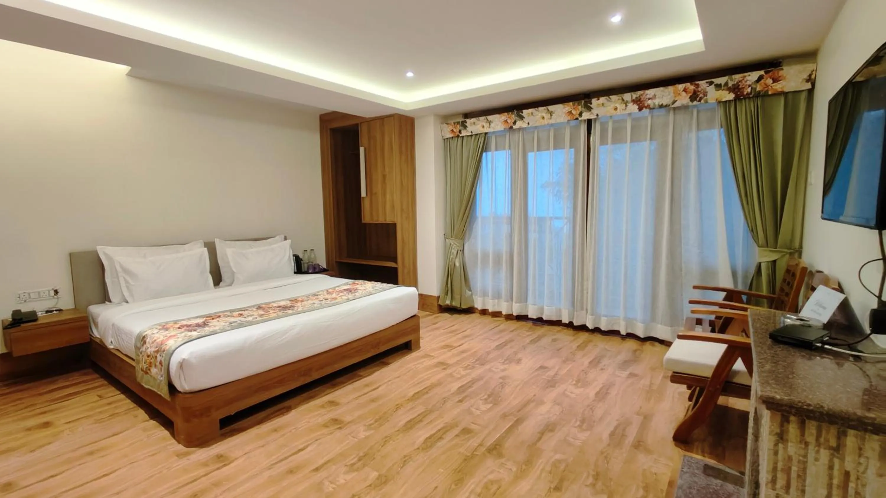 Photo of the whole room, Bed in Mount Polaris Suites & Spa