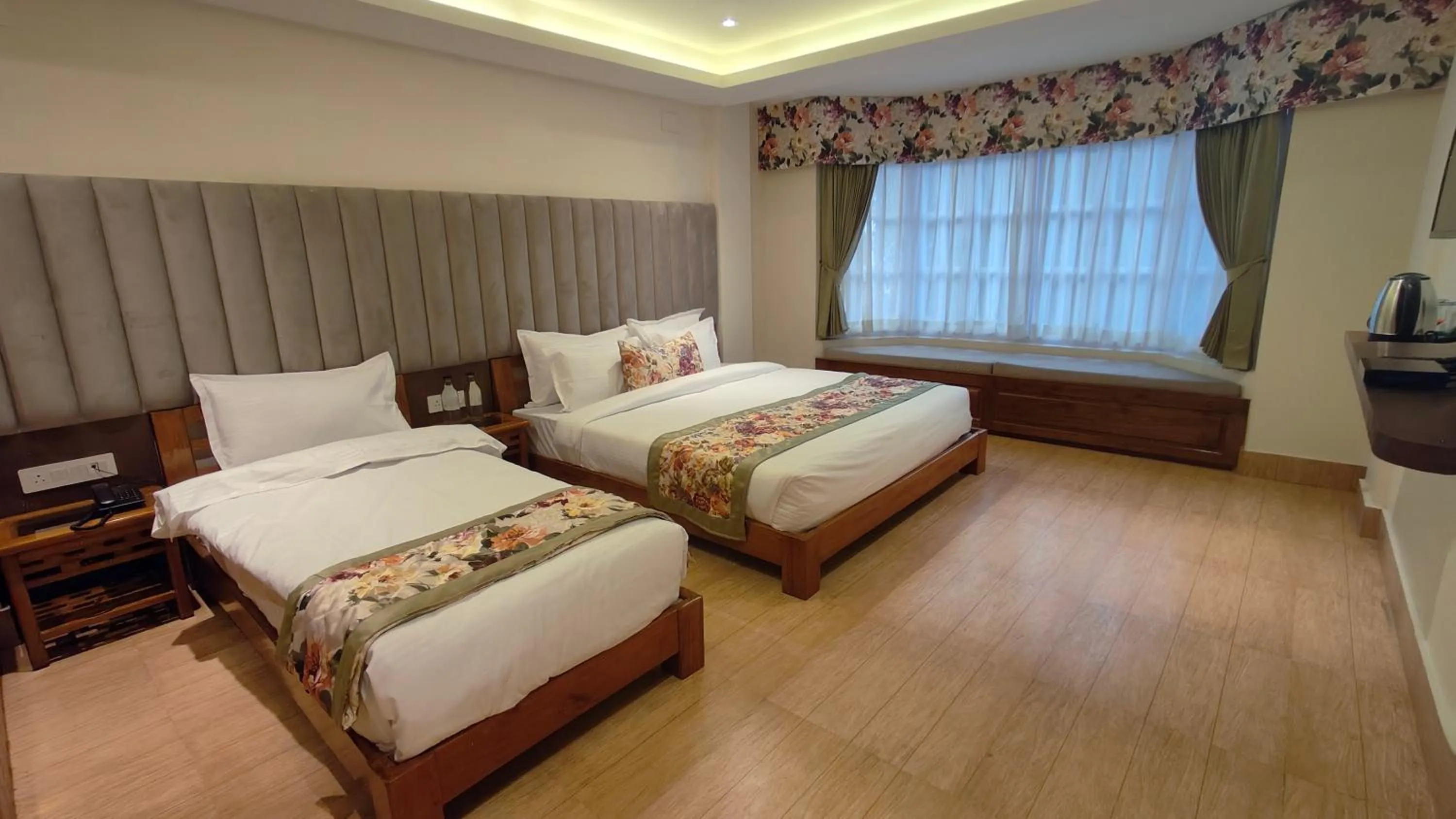 Photo of the whole room, Bed in Mount Polaris Suites & Spa