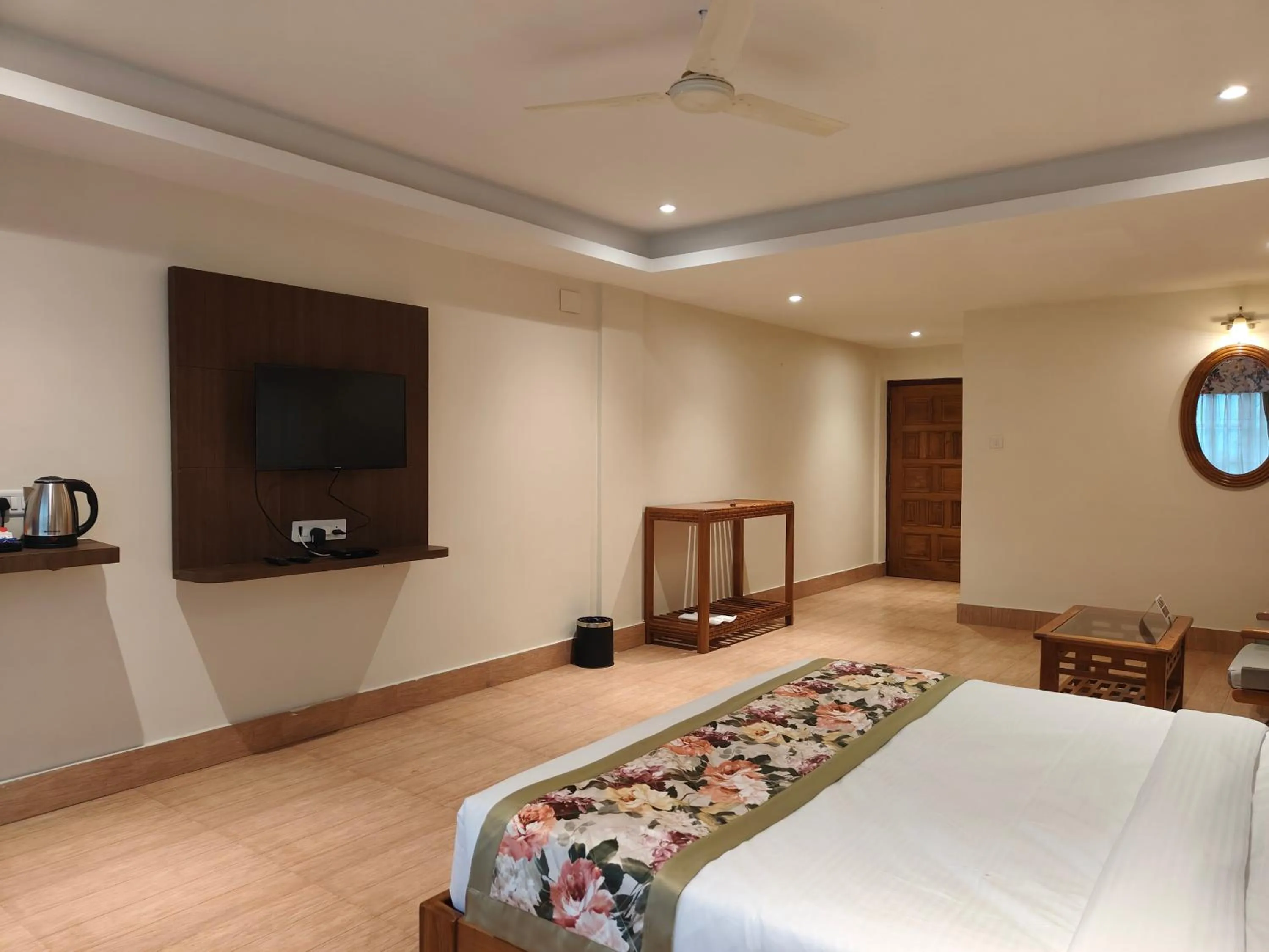 Bed in Mount Polaris Suites & Spa