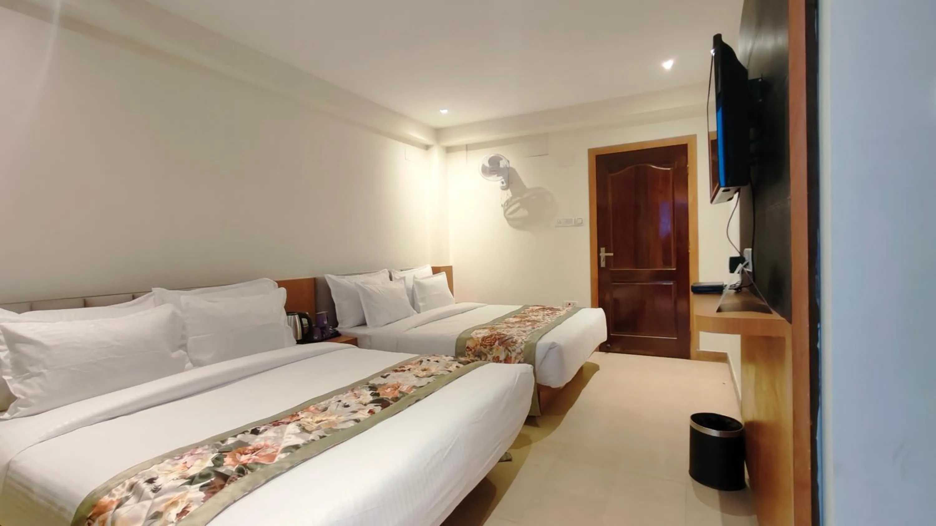 Bedroom, Bed in Mount Polaris Suites & Spa