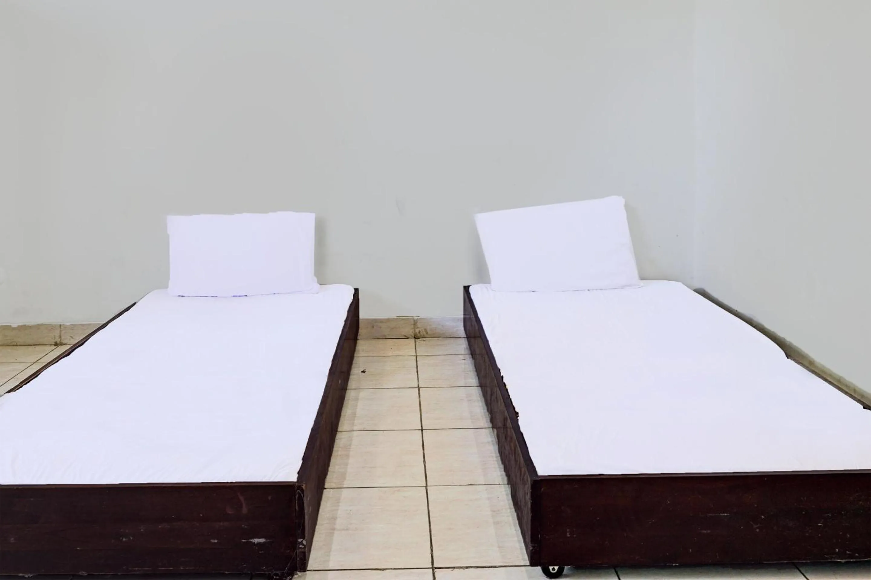 Bedroom, Bed in SPOT ON 92374 Penginapan Rusunawa