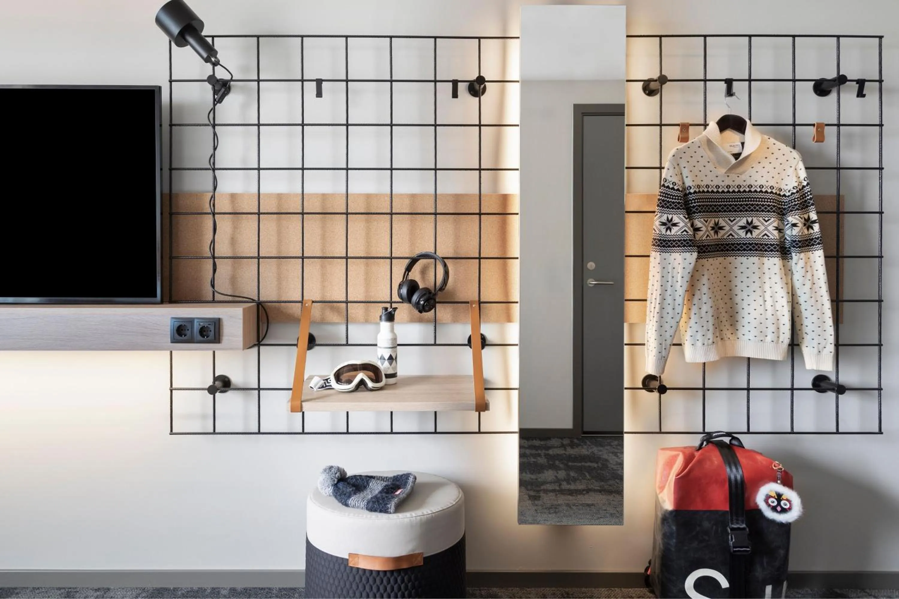 Photo of the whole room in Moxy Tromso