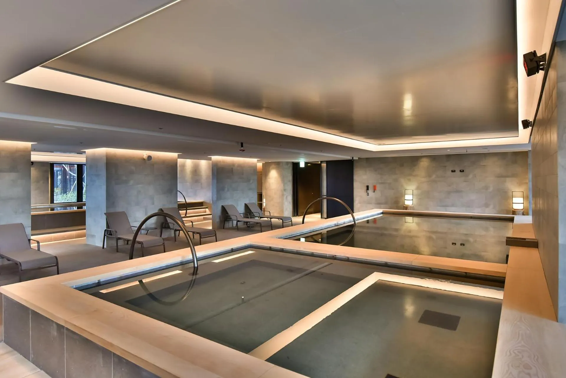 Hot Tub in Four Points by Sheraton Taipei Bali