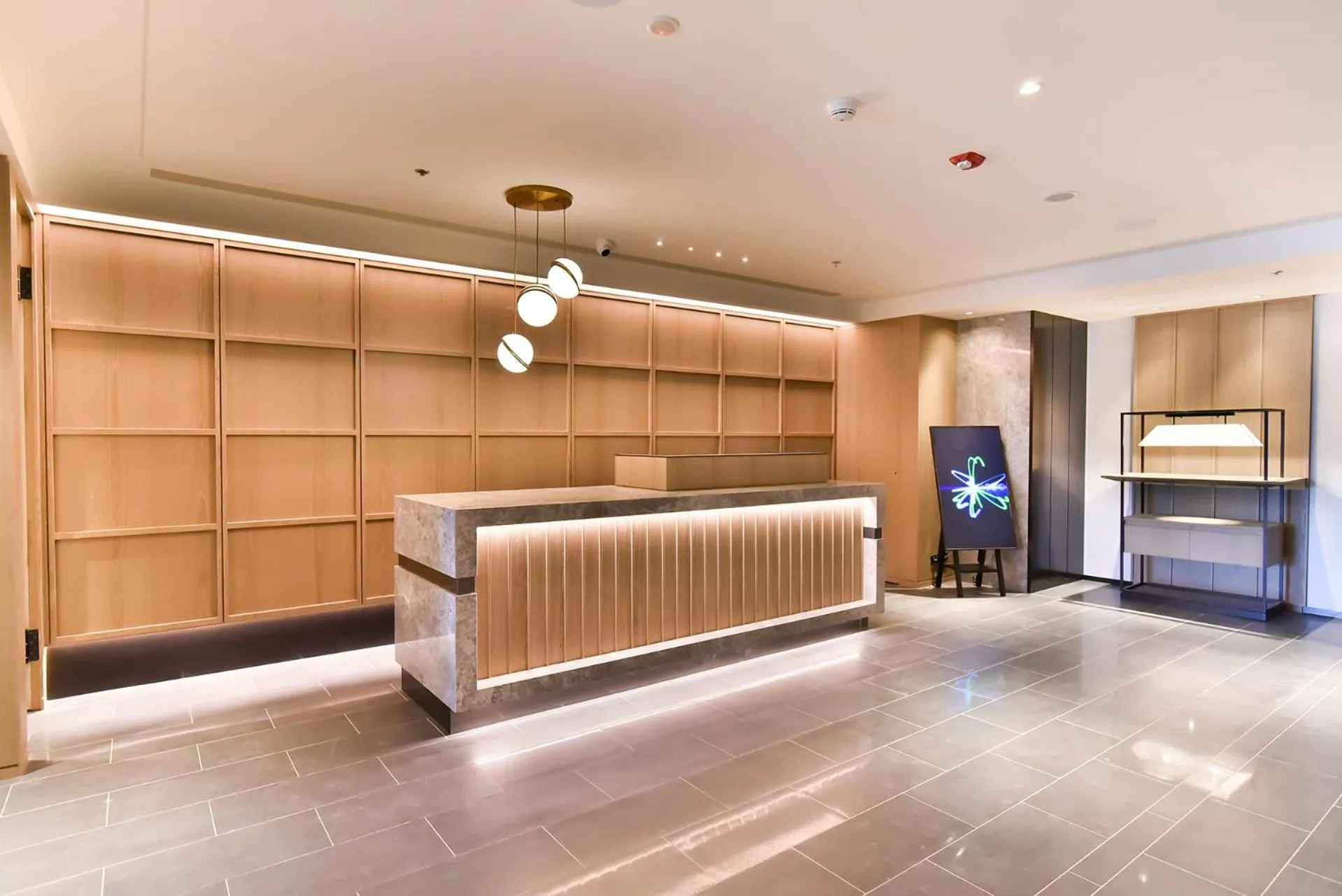 Restaurant/places to eat, Bed in Four Points by Sheraton Taipei Bali