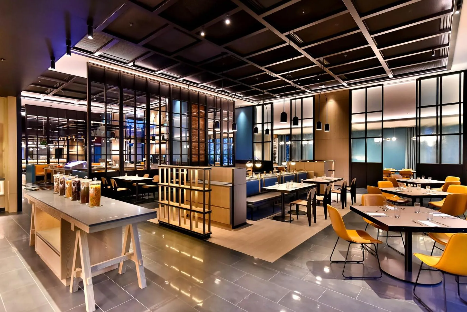 Restaurant/places to eat in Four Points by Sheraton Taipei Bali