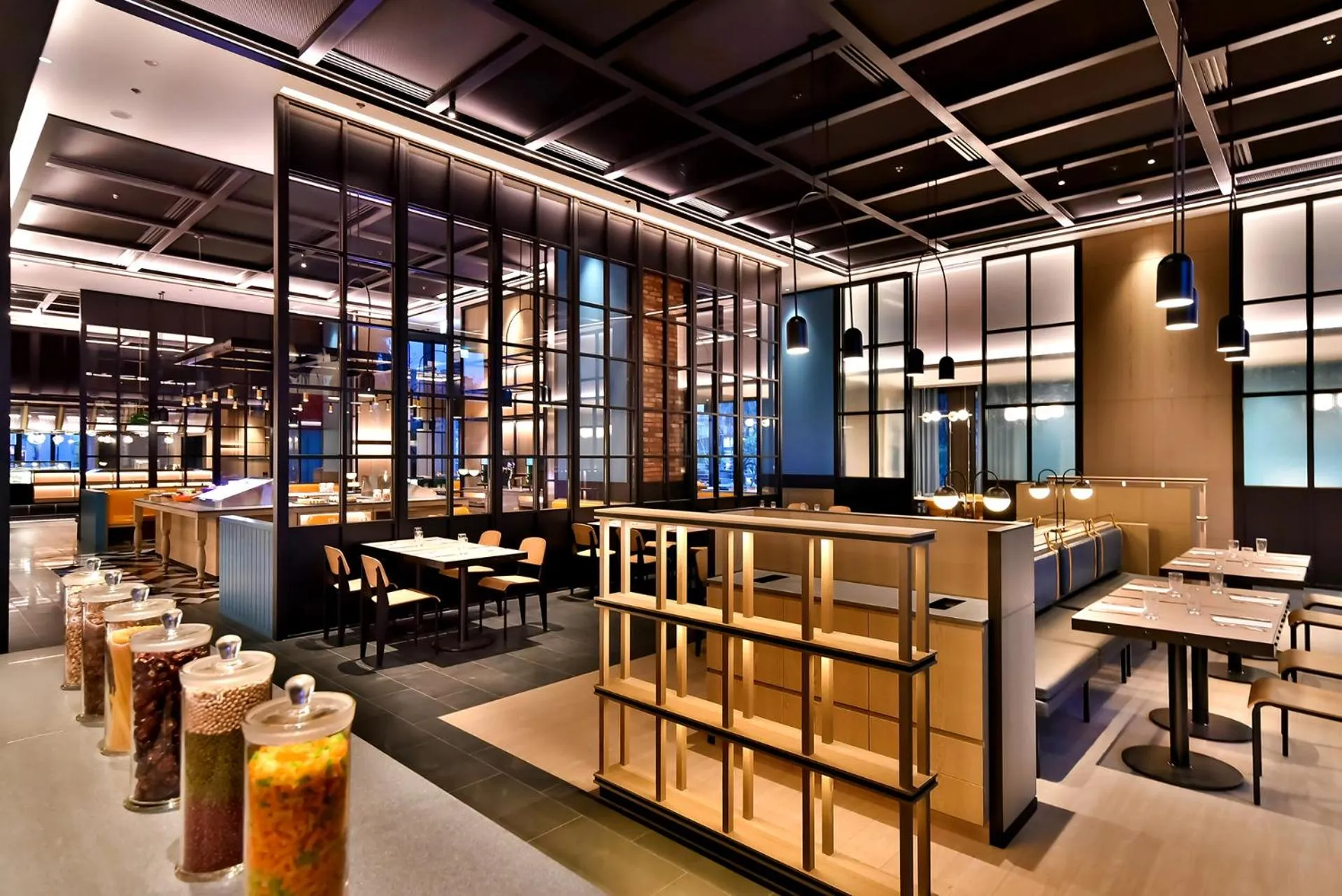 Restaurant/places to eat in Four Points by Sheraton Taipei Bali