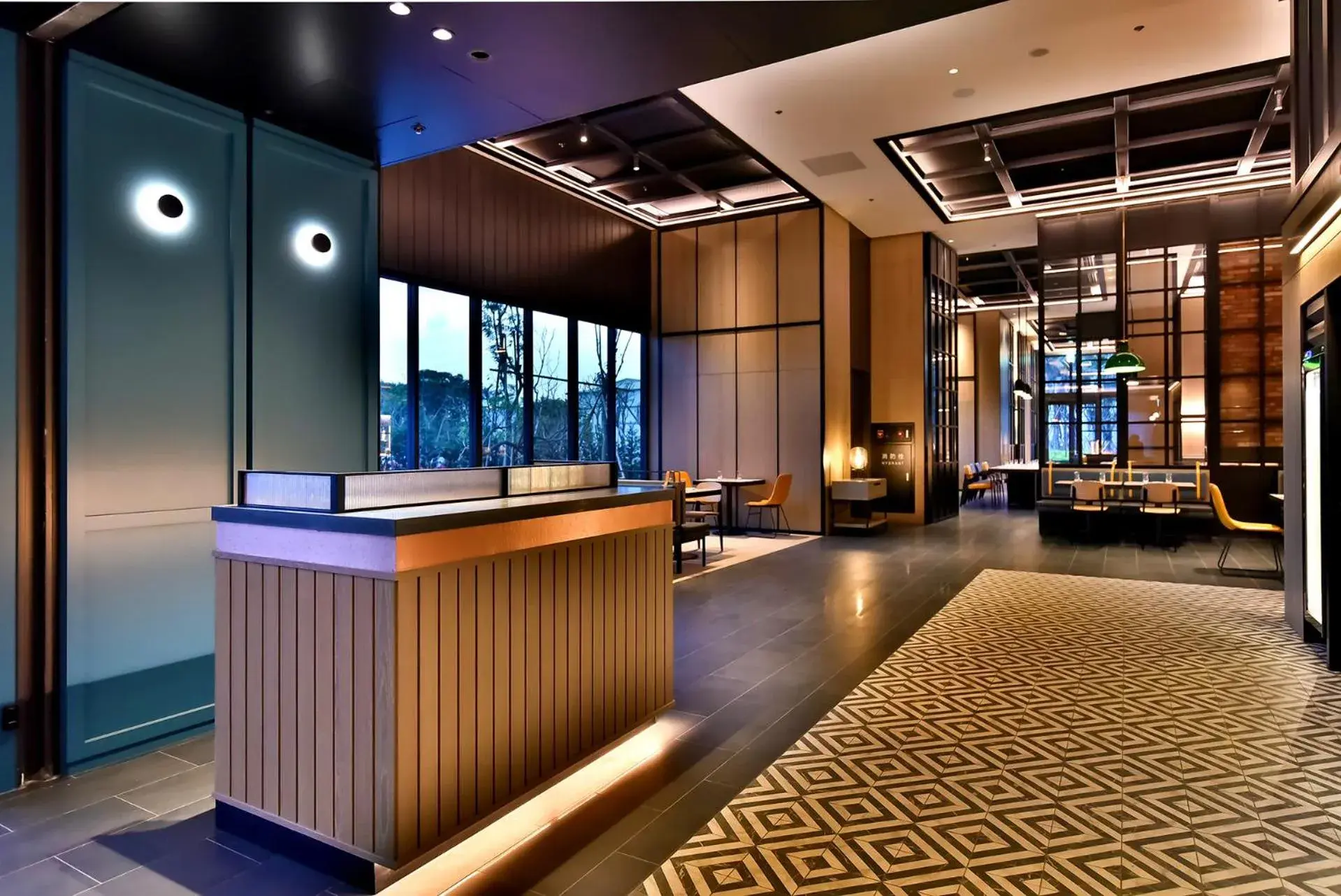 Restaurant/places to eat, Lobby/Reception in Four Points by Sheraton Taipei Bali