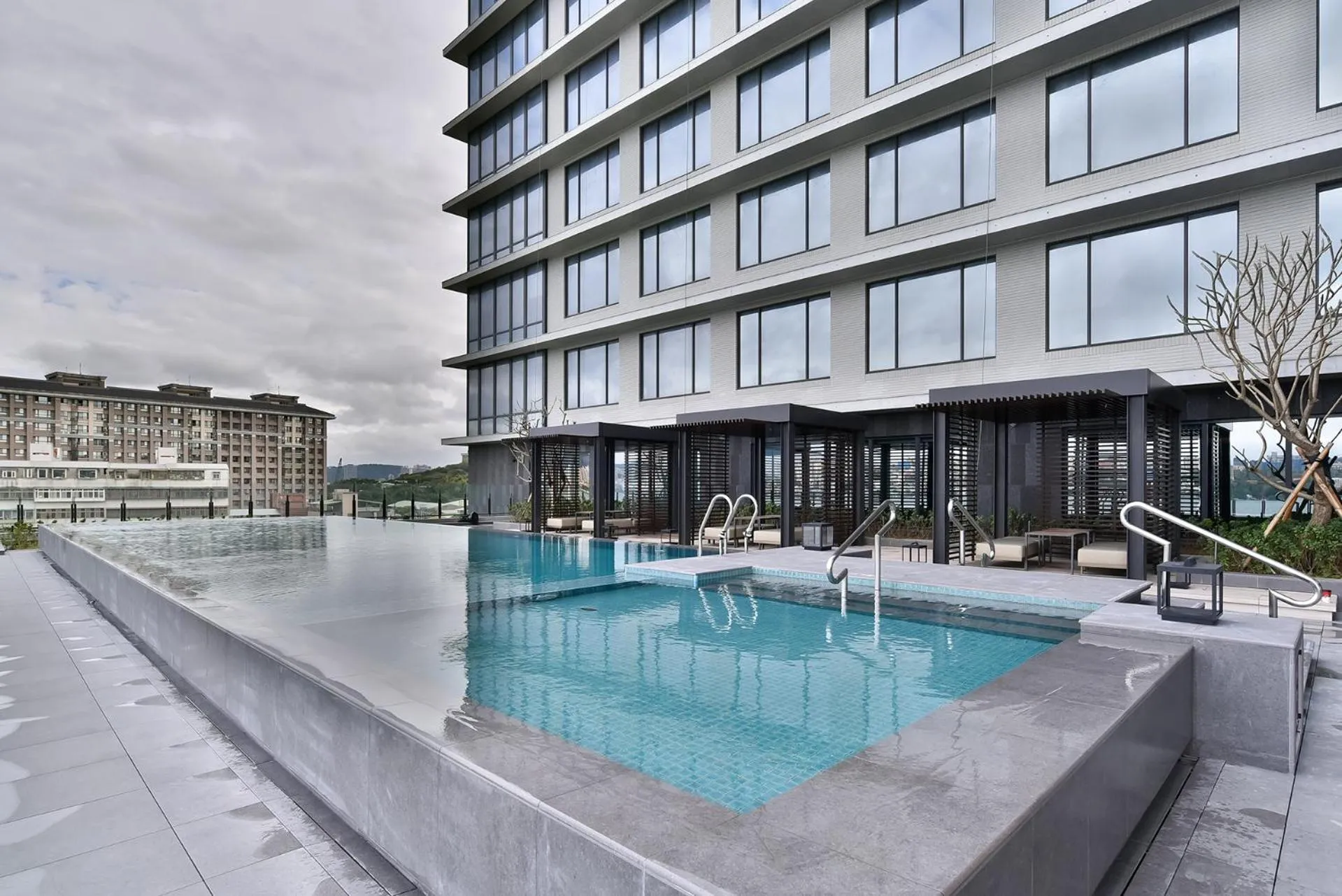 Swimming pool in Four Points by Sheraton Taipei Bali