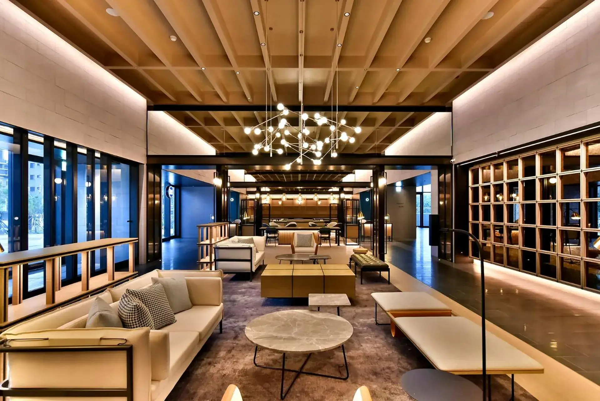 Lobby or reception in Four Points by Sheraton Taipei Bali