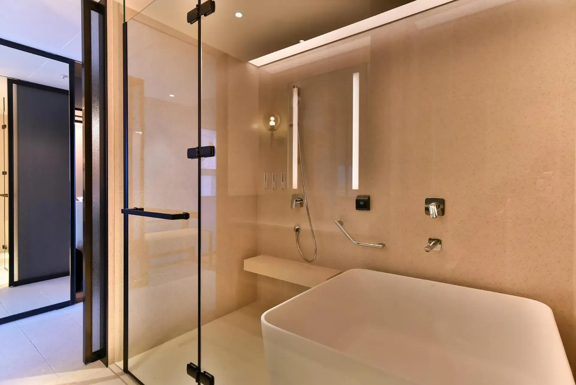 Bathroom in Four Points by Sheraton Taipei Bali