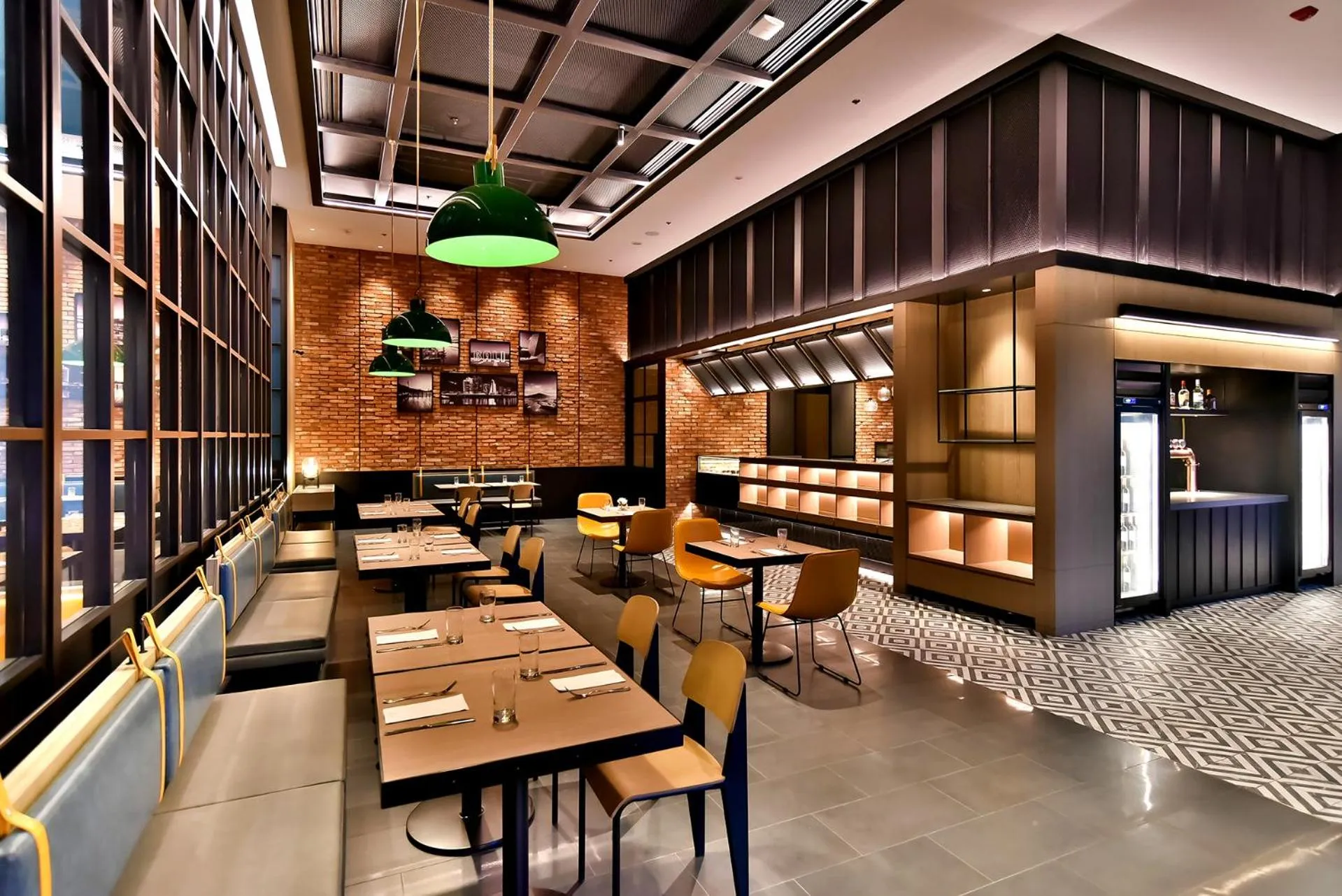 Restaurant/places to eat in Four Points by Sheraton Taipei Bali