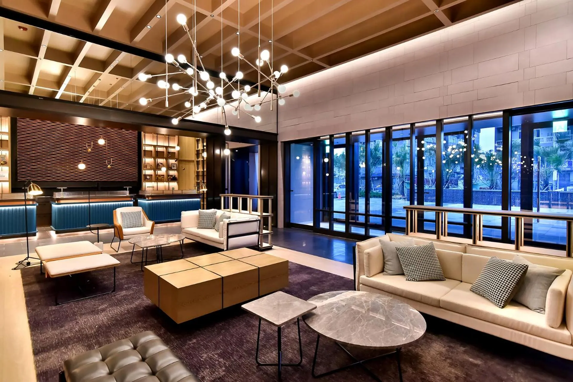 Lobby or reception in Four Points by Sheraton Taipei Bali