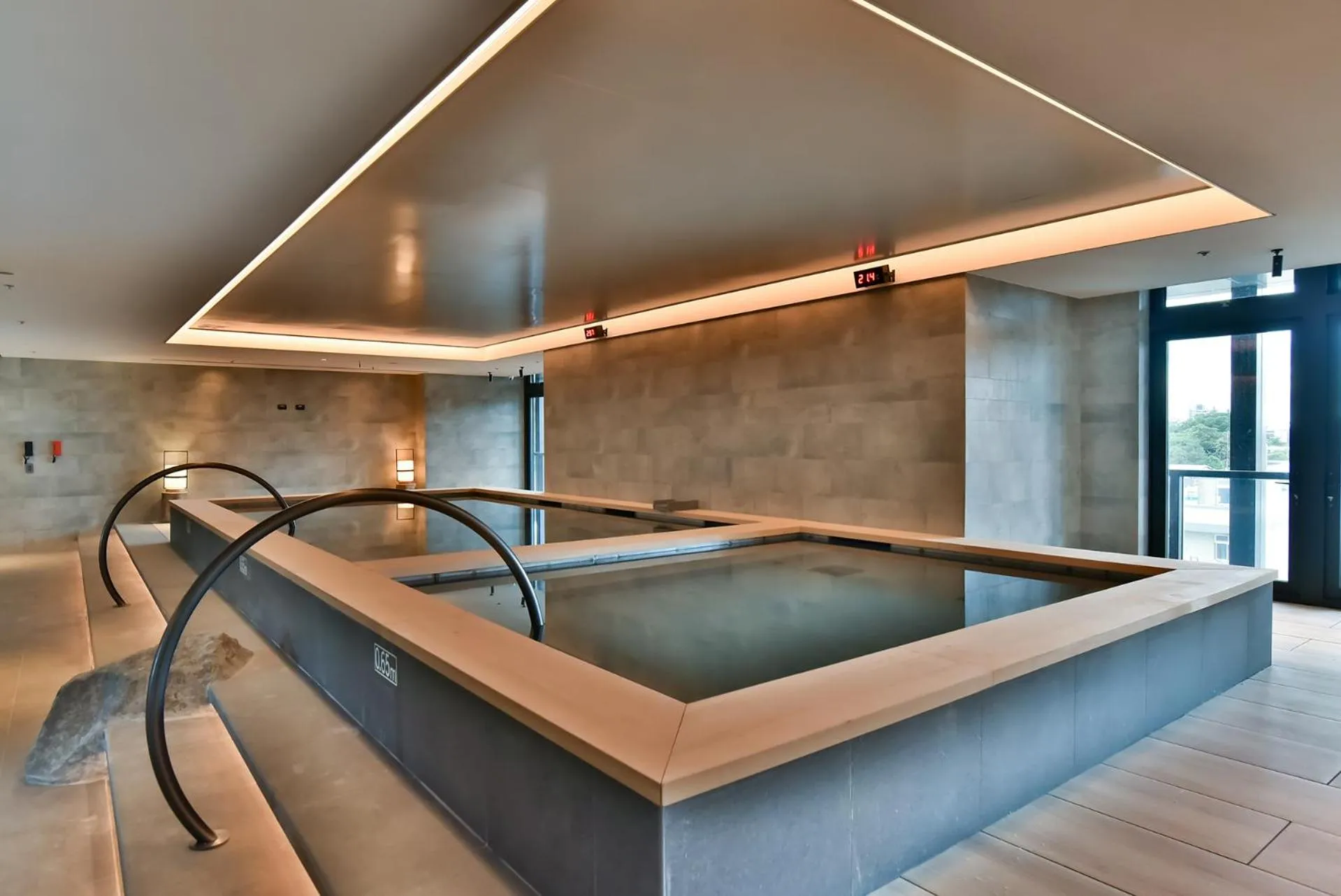 Hot Tub in Four Points by Sheraton Taipei Bali