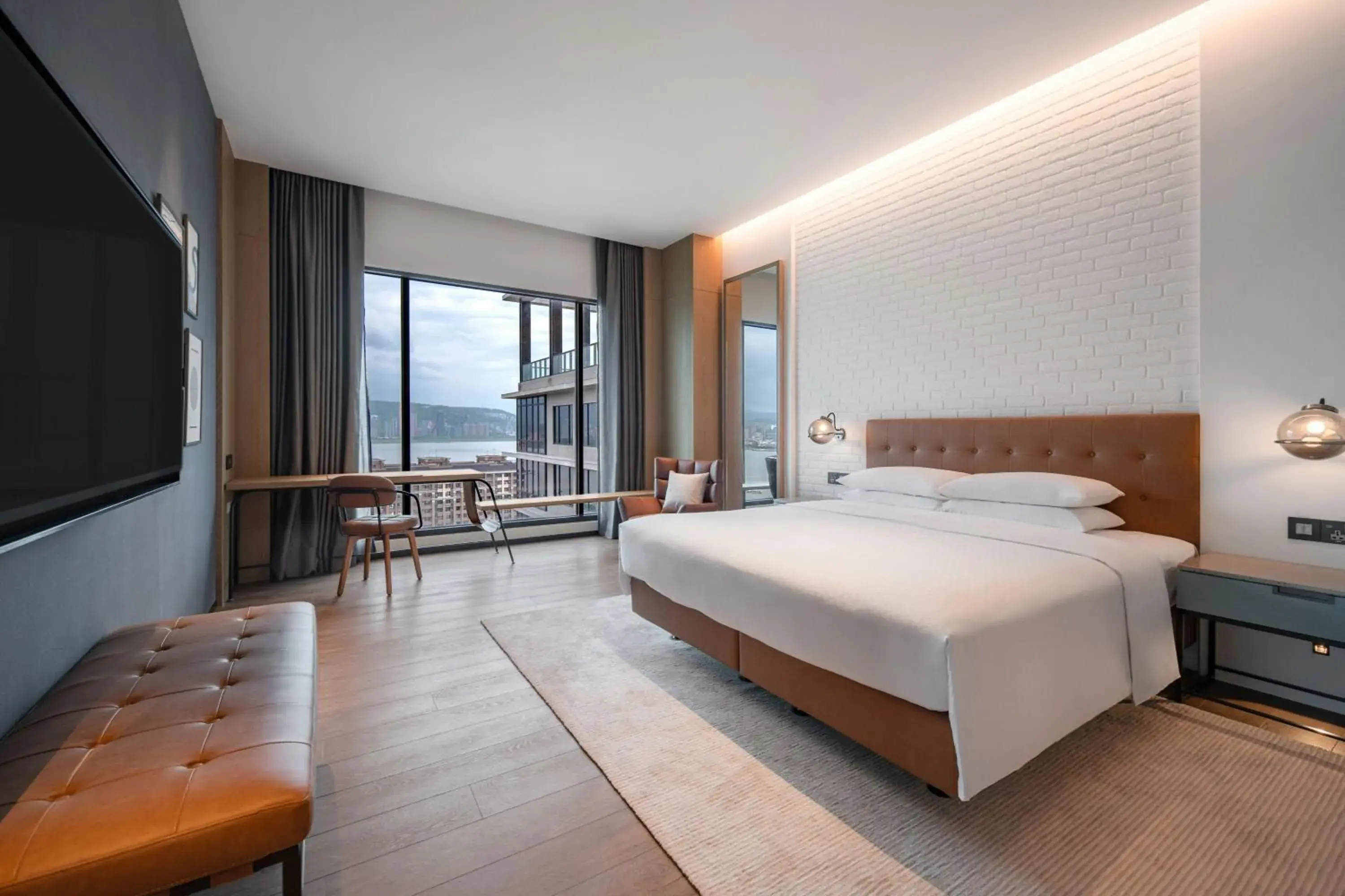 Bedroom, Bed in Four Points by Sheraton Taipei Bali