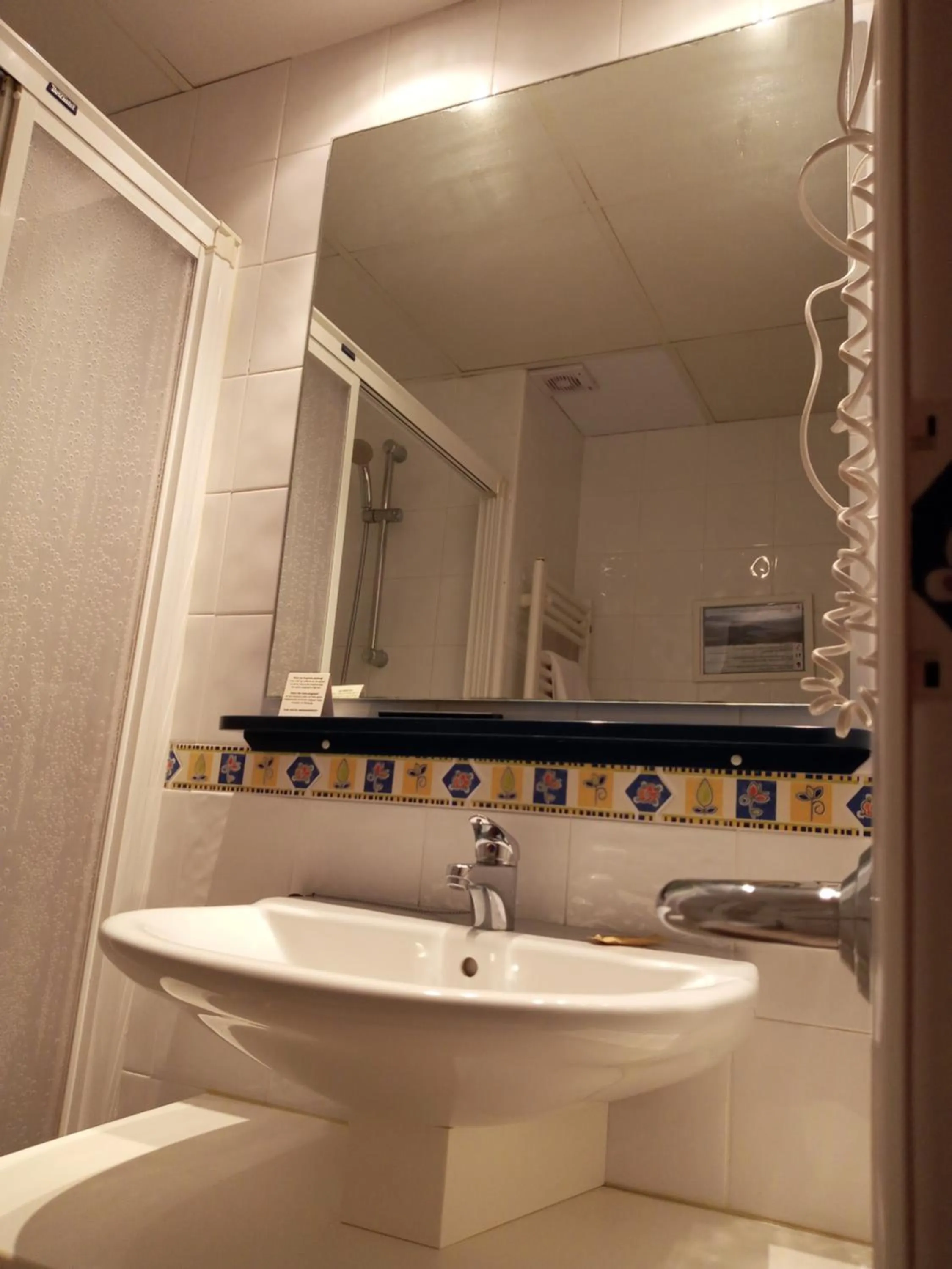 Bathroom in Hotel Sanchez