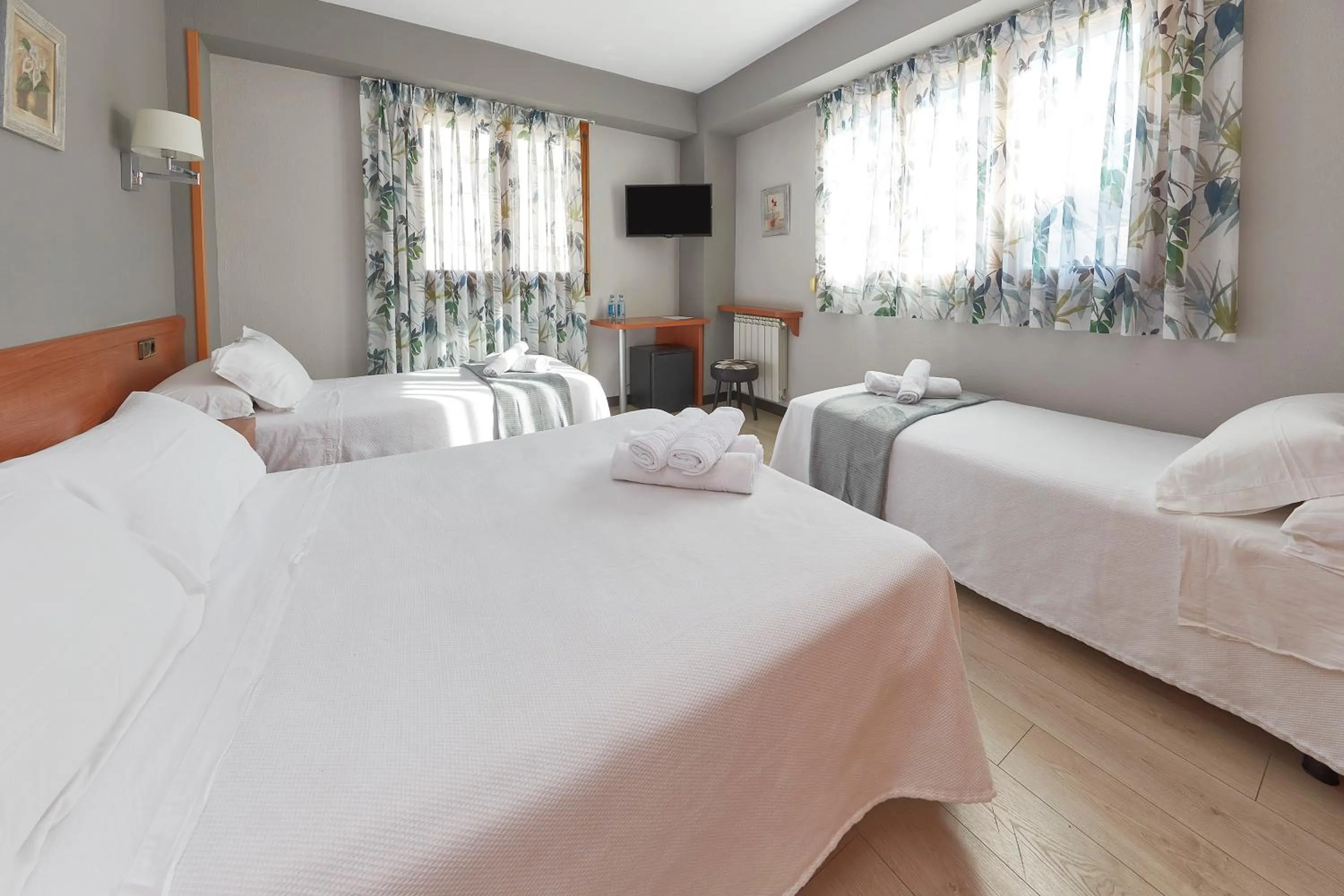 Bedroom, Bed in Hotel Sanchez