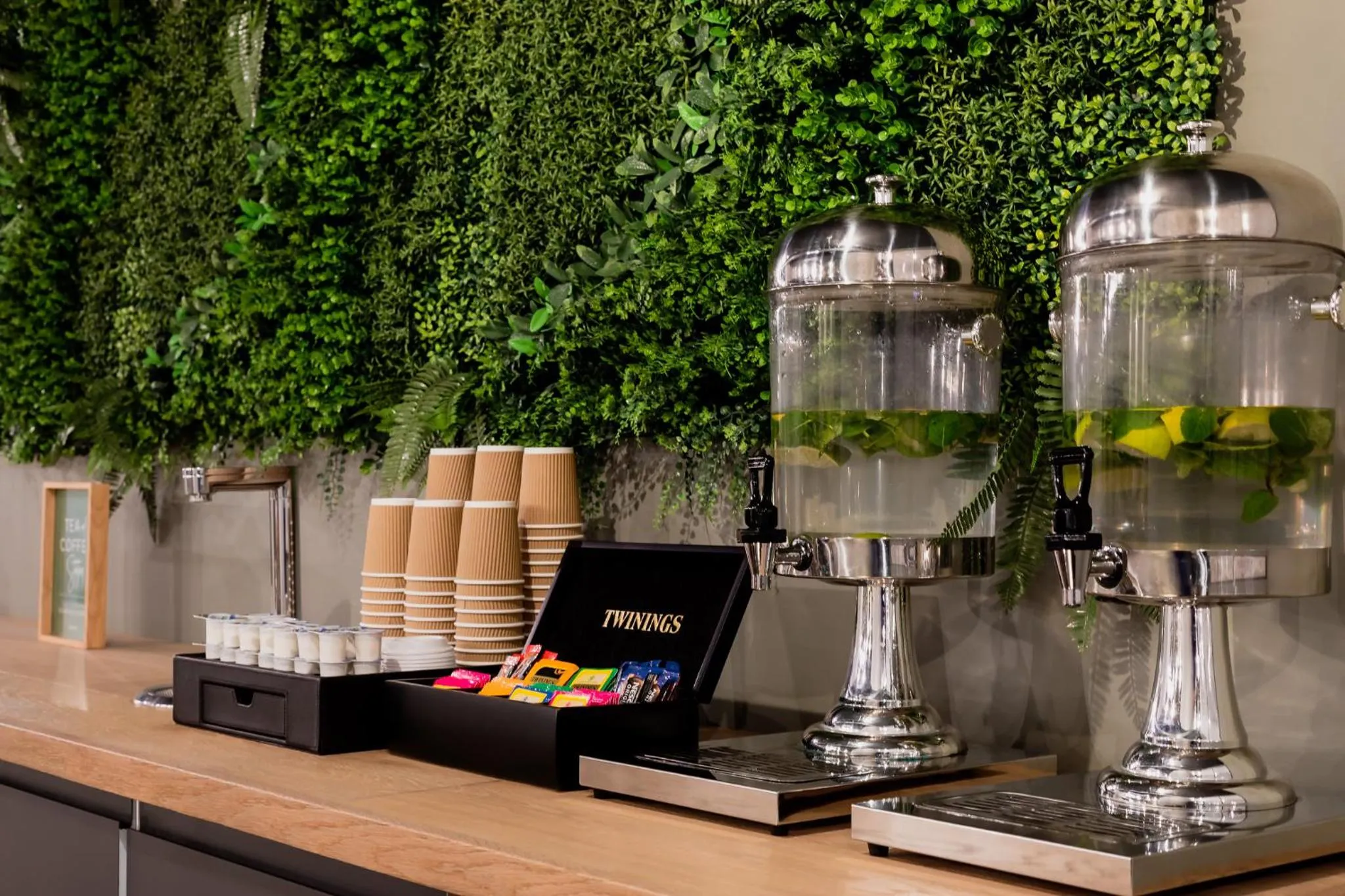 Coffee/tea facilities in Zedwell Underground Hotel Tottenham Court Rd