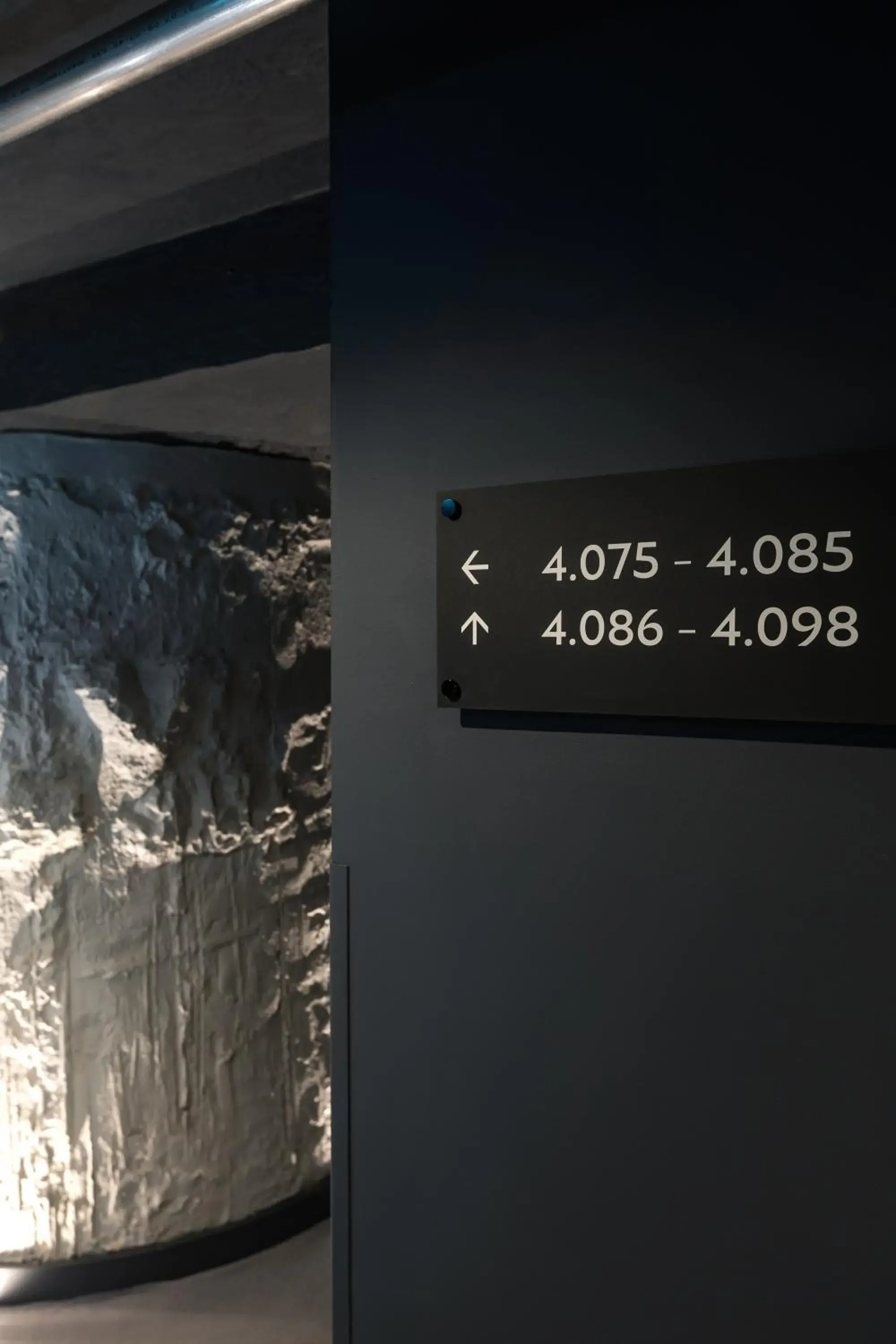 Property building in Zedwell Underground Hotel Tottenham Court Rd Property building in Zedwell Underground Hotel Tottenham Court Rd