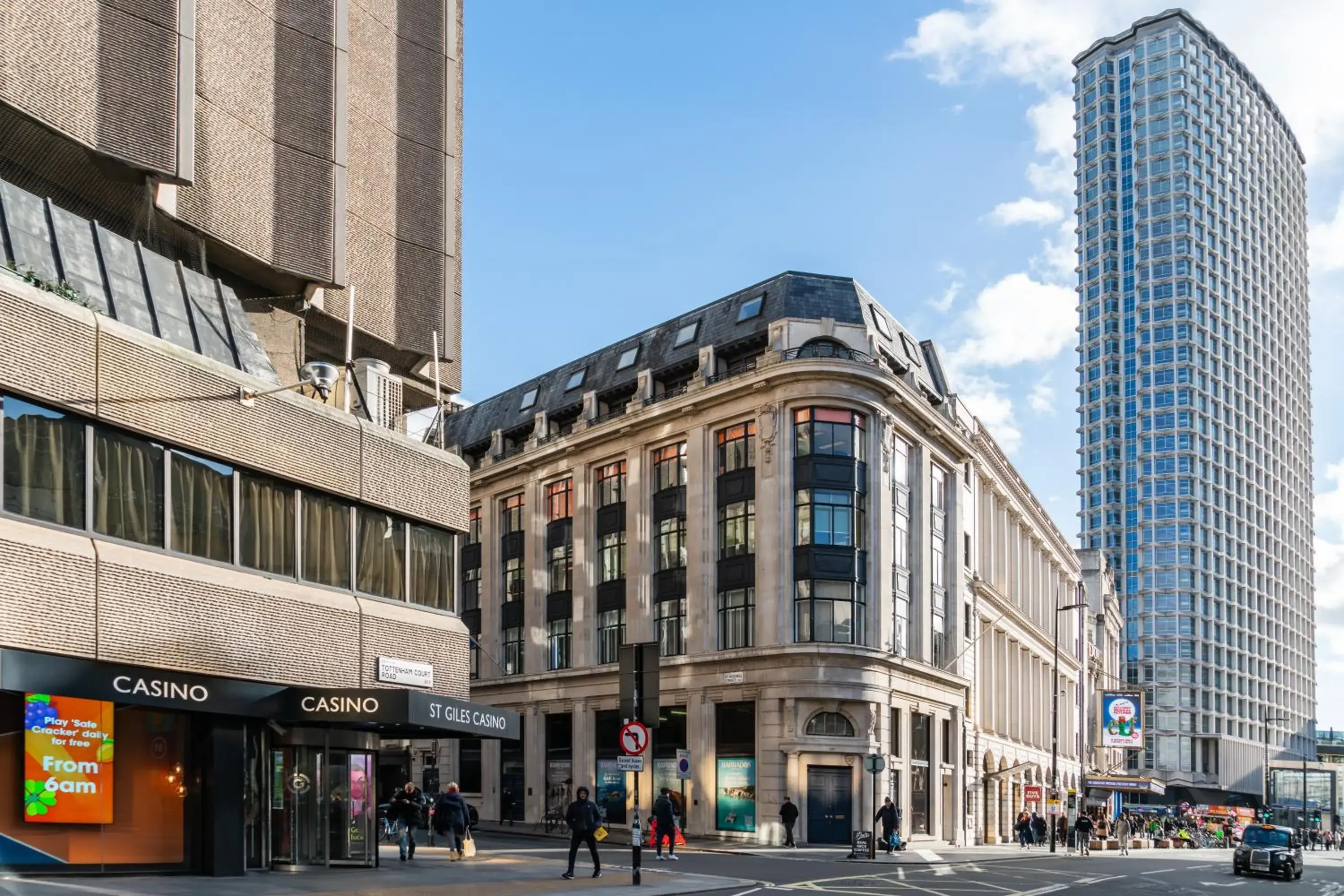 Property building in Zedwell Underground Hotel Tottenham Court Rd Property building in Zedwell Underground Hotel Tottenham Court Rd
