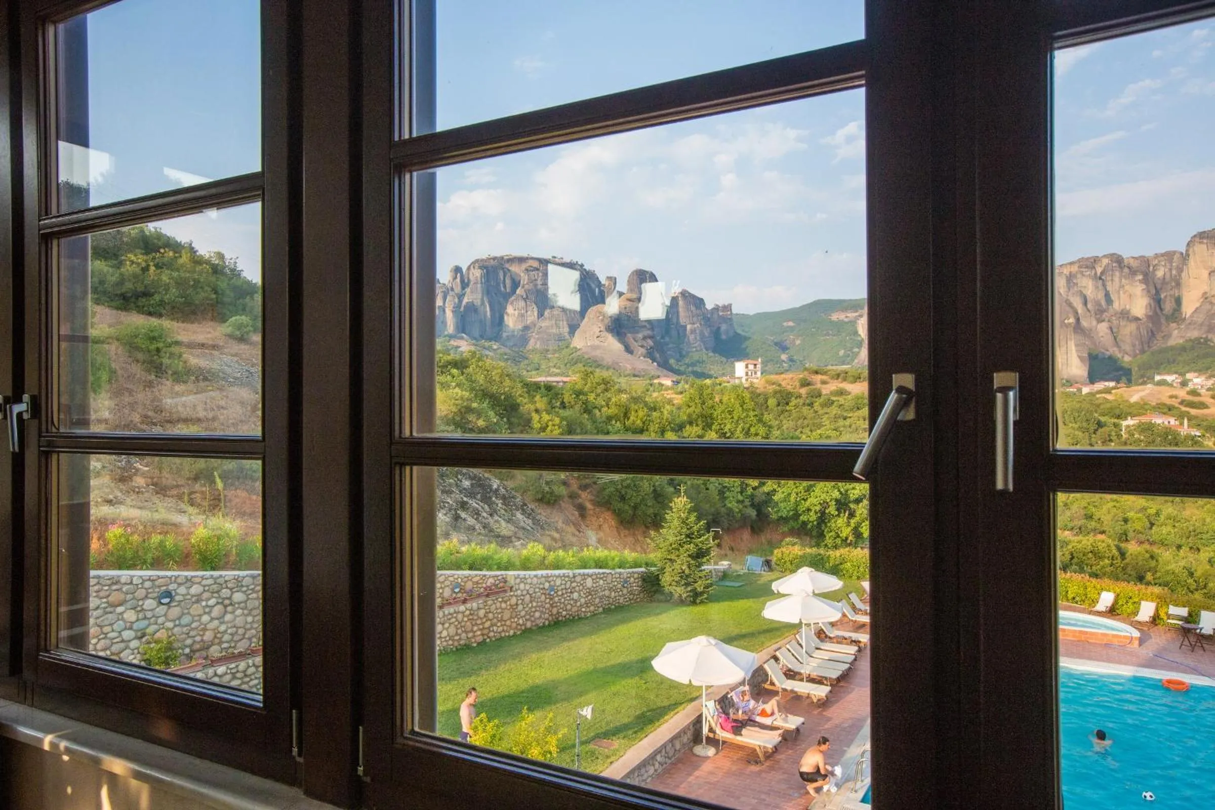 Garden in Meteora Hotel at Kastraki