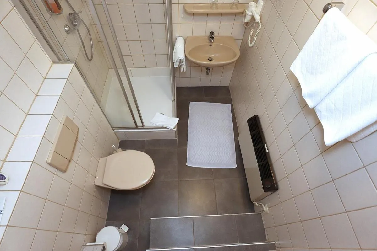 Shower in Gasthof Rebland