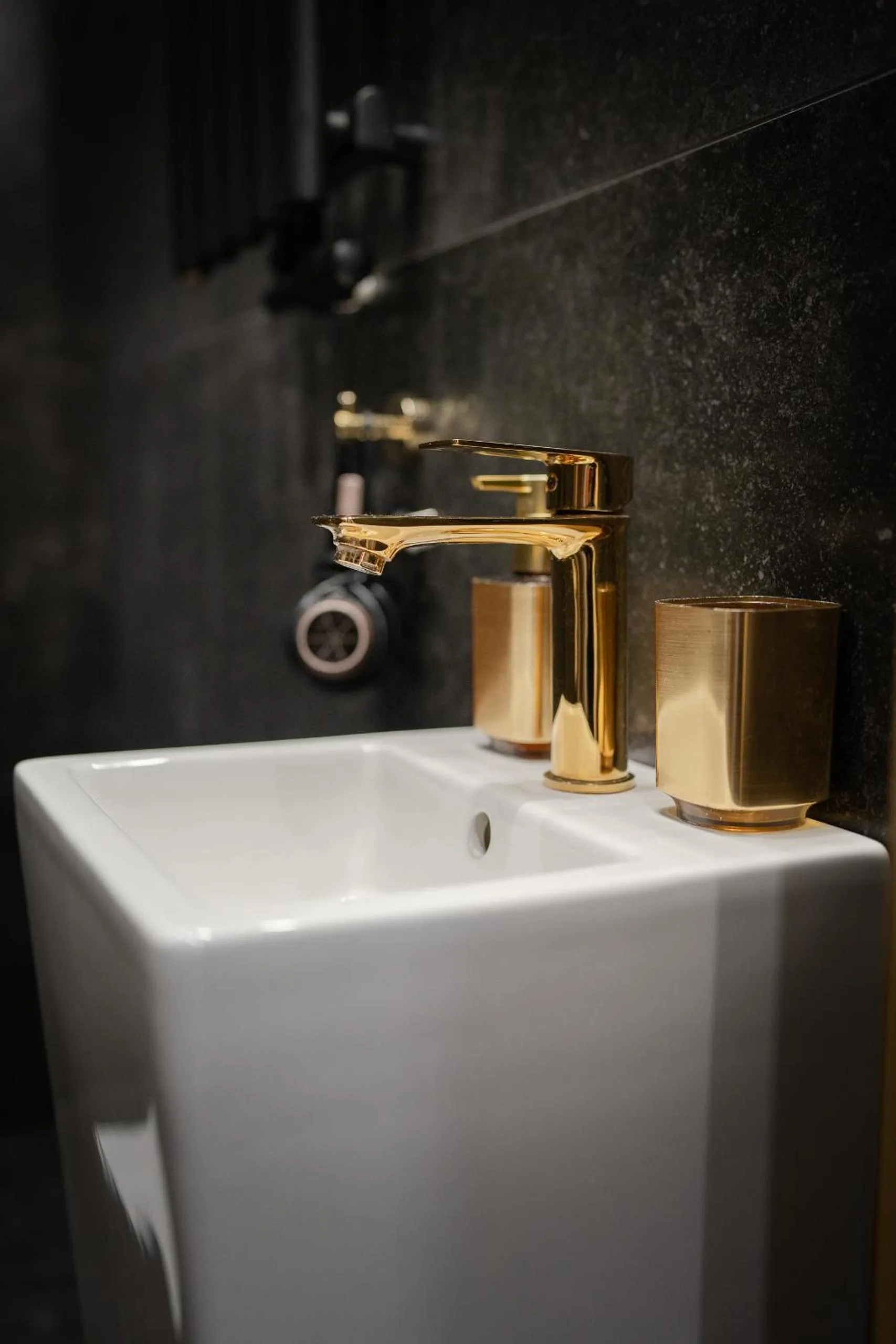 Bathroom in Apartament z Jacuzzi Kraków SHINE Starowiślna
